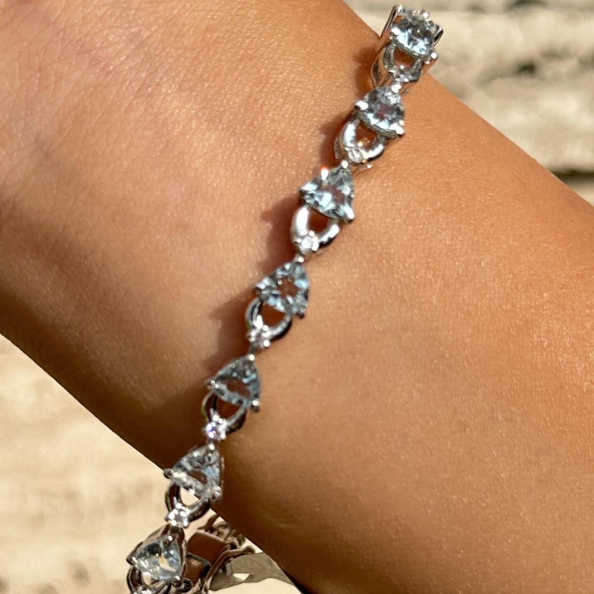 Handmade Aquamarine Zircon Bracelet in 925 Sterling Silver Gift for Mom For Sale 3