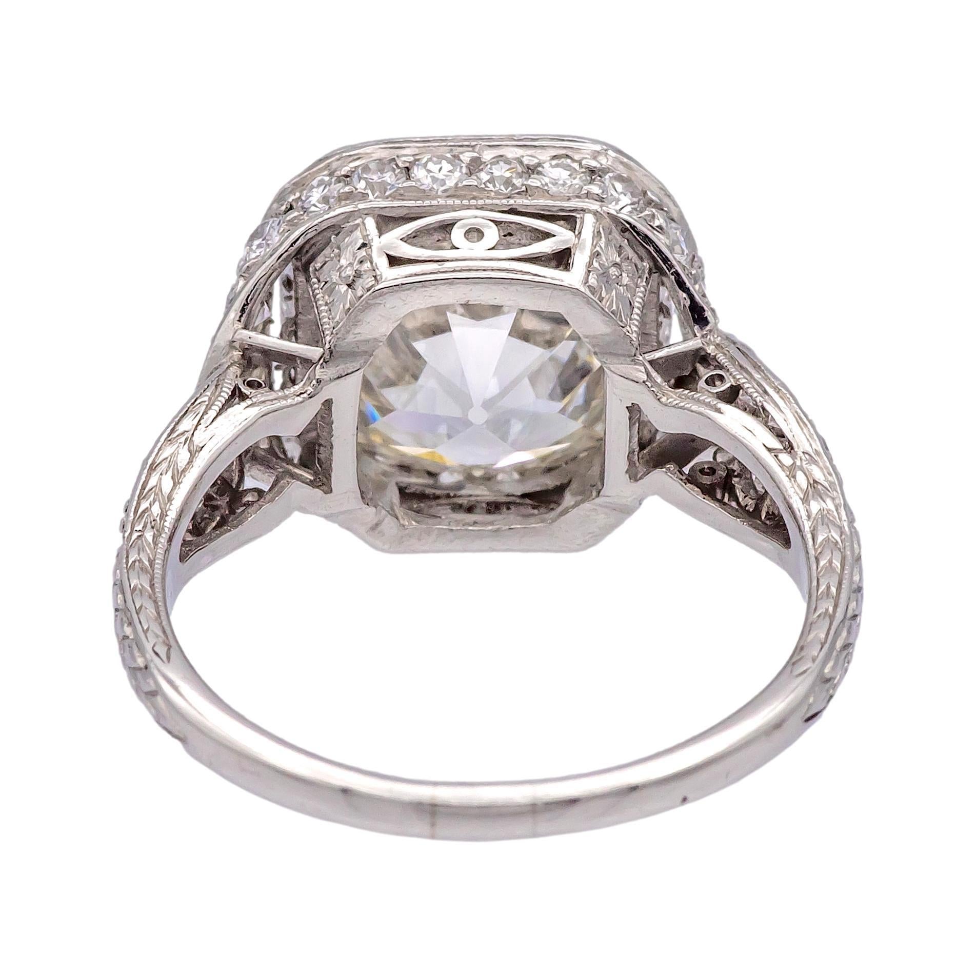 Handmade Art Deco Platinum Ring 4.11 Ct Old Mine Cut Diamond – I/VS2 GIA For Sale 1