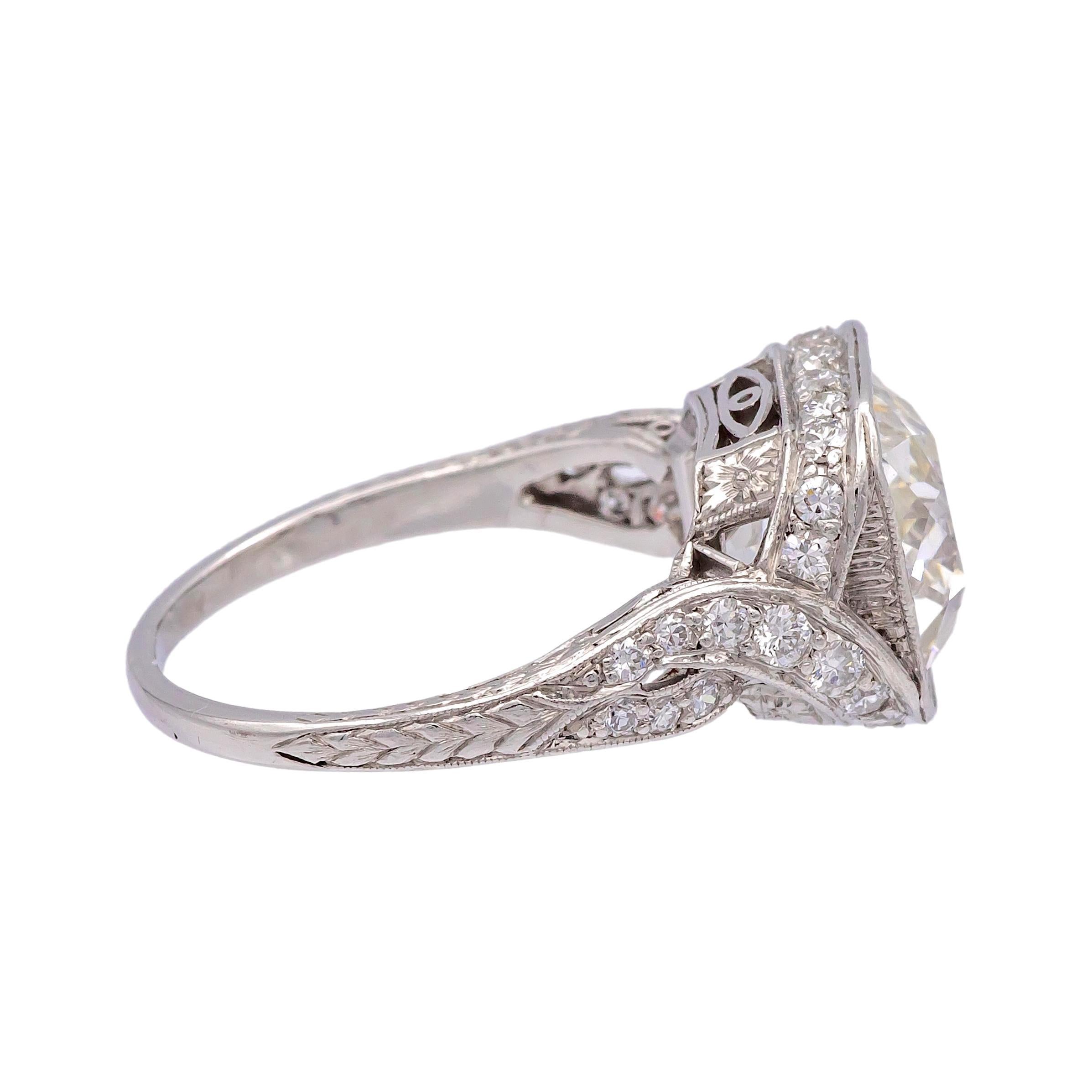 Handmade Art Deco Platinum Ring 4.11 Ct Old Mine Cut Diamond – I/VS2 GIA For Sale 2
