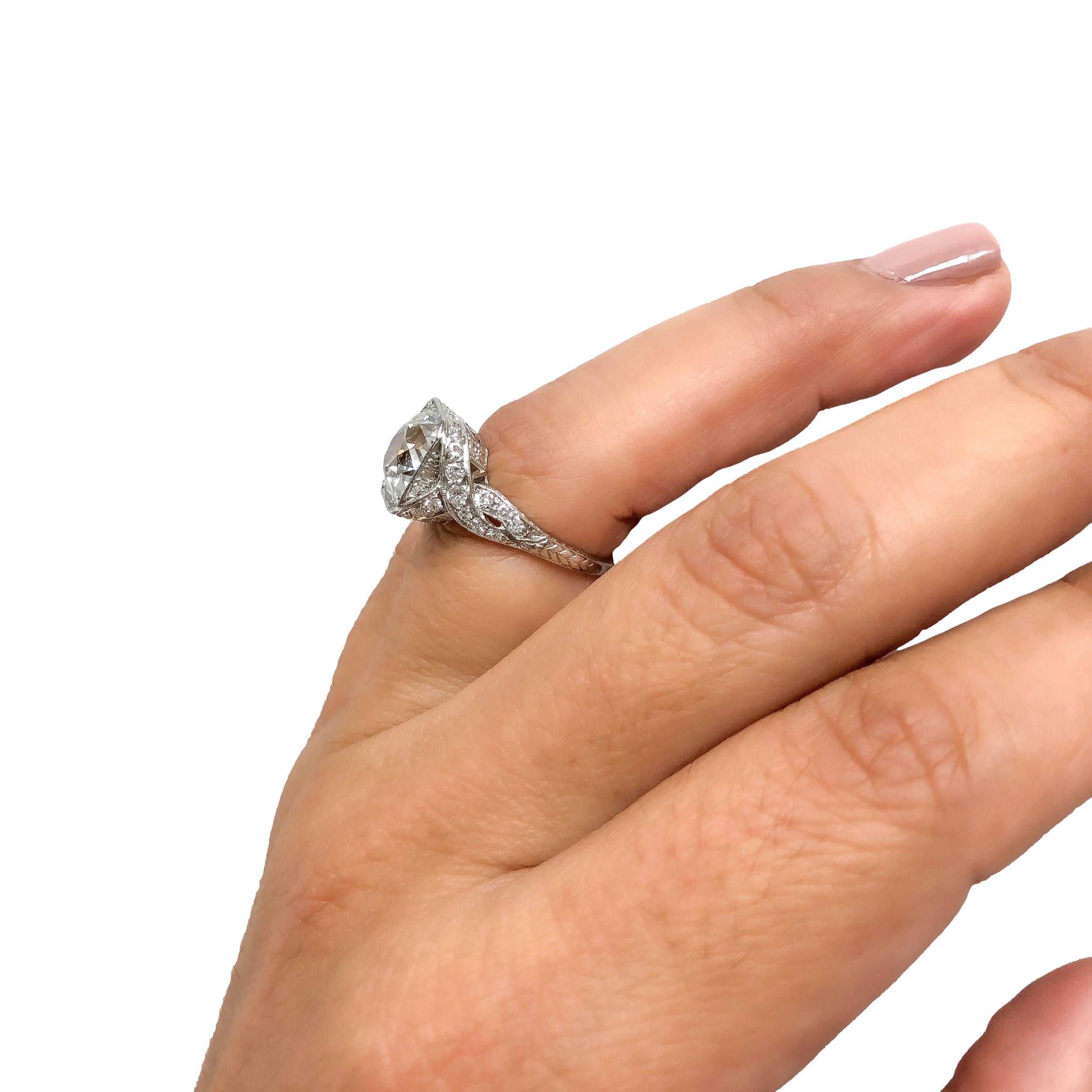 Handmade Art Deco Platinum Ring 4.11 Ct Old Mine Cut Diamond – I/VS2 GIA For Sale 5