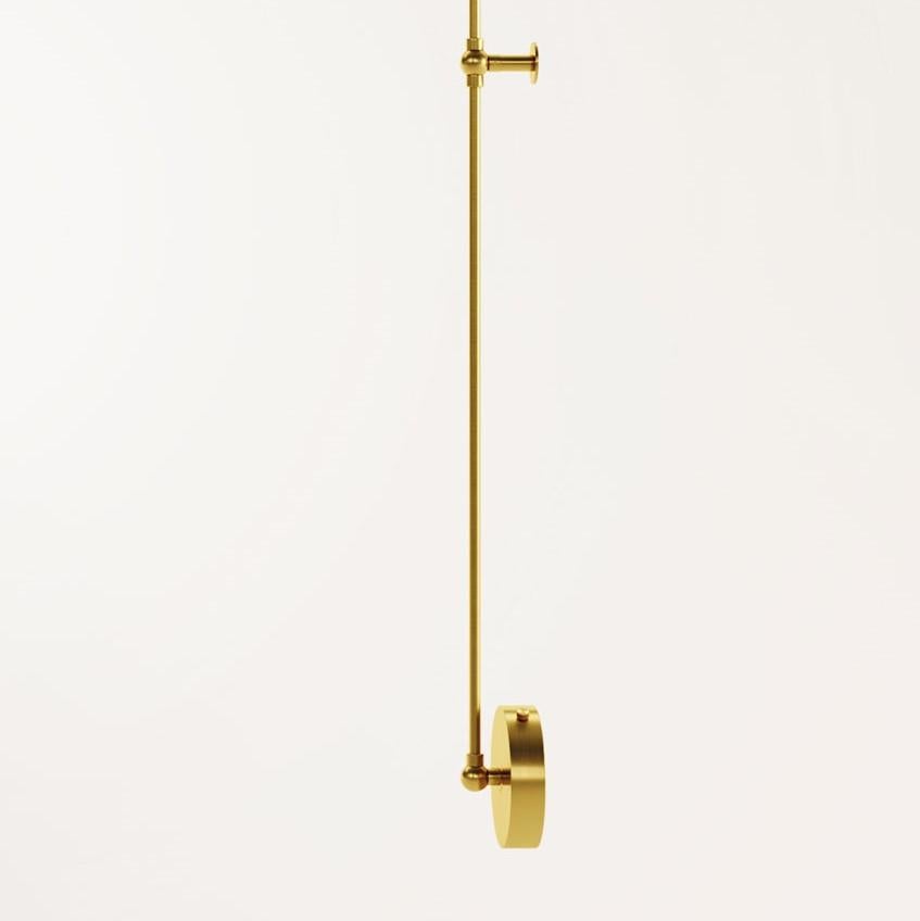 Lámpara de pared Artemis hecha a mano por Gobo Lights Moderno en venta