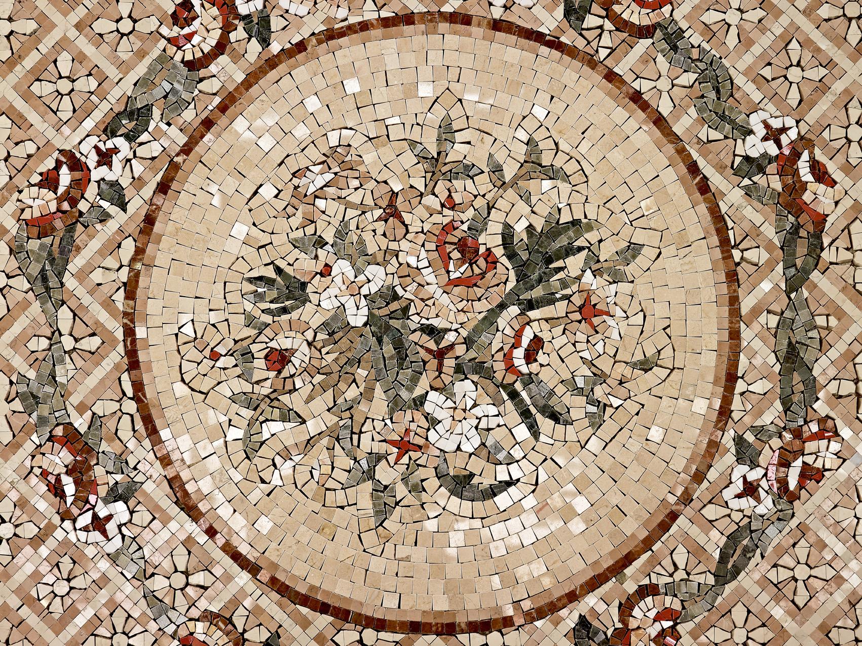 Handgefertigter handgefertigter Kunstmarmor-Mosaik-Teppich, Abmessungen und Farben anpassbar (Moderne) im Angebot