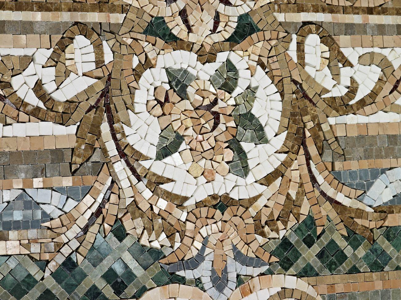 Mosaïque Tapis en mosaïque de marbre artistique fait à la main Dimensions et couleurs personnalisables en vente