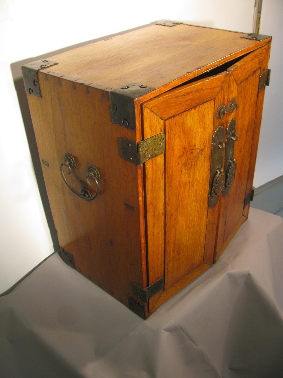 Handmade Antique Japanese Tansu Campaign Desk Cabinet 2
