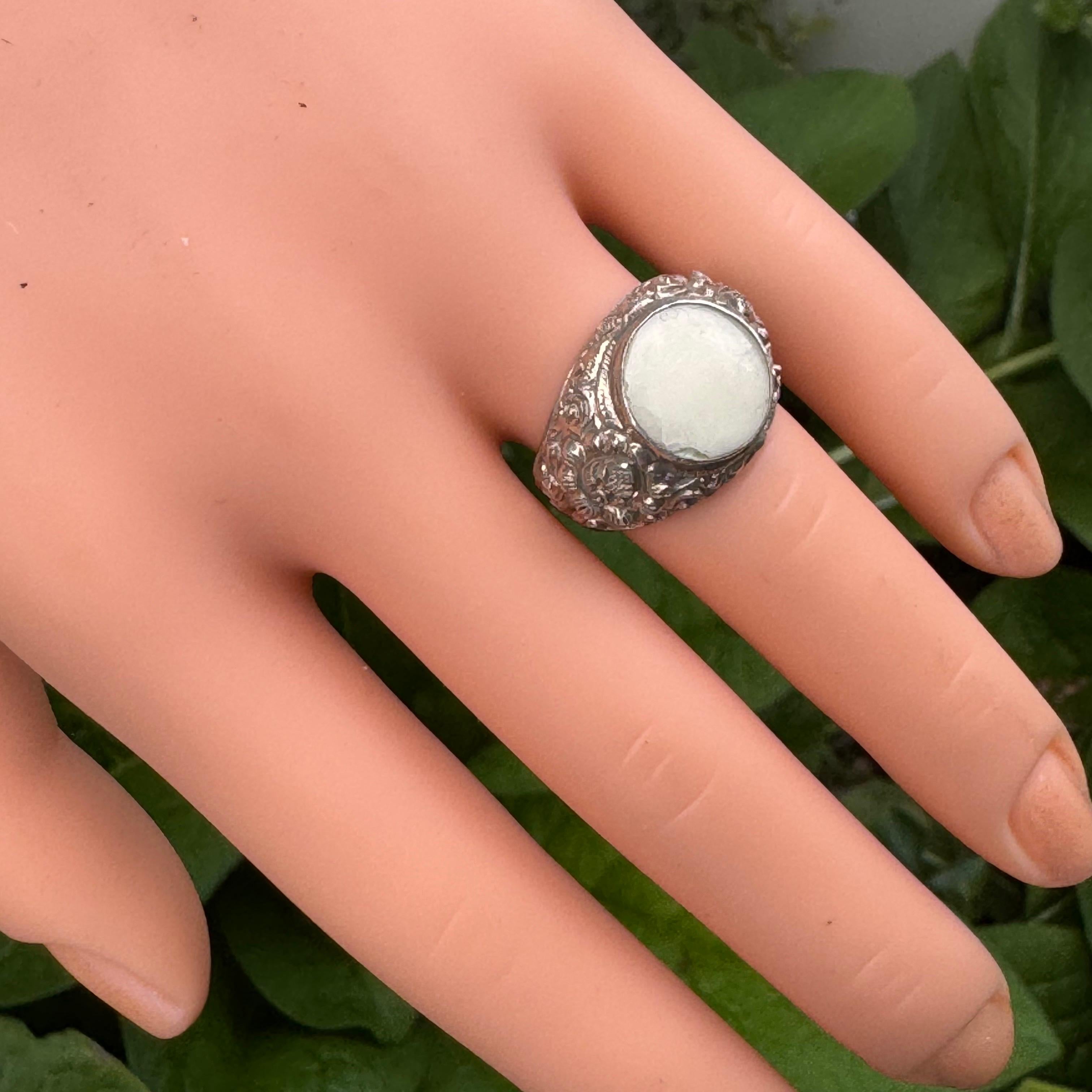 Handmade Asian Repousse silver Ring For Sale 6
