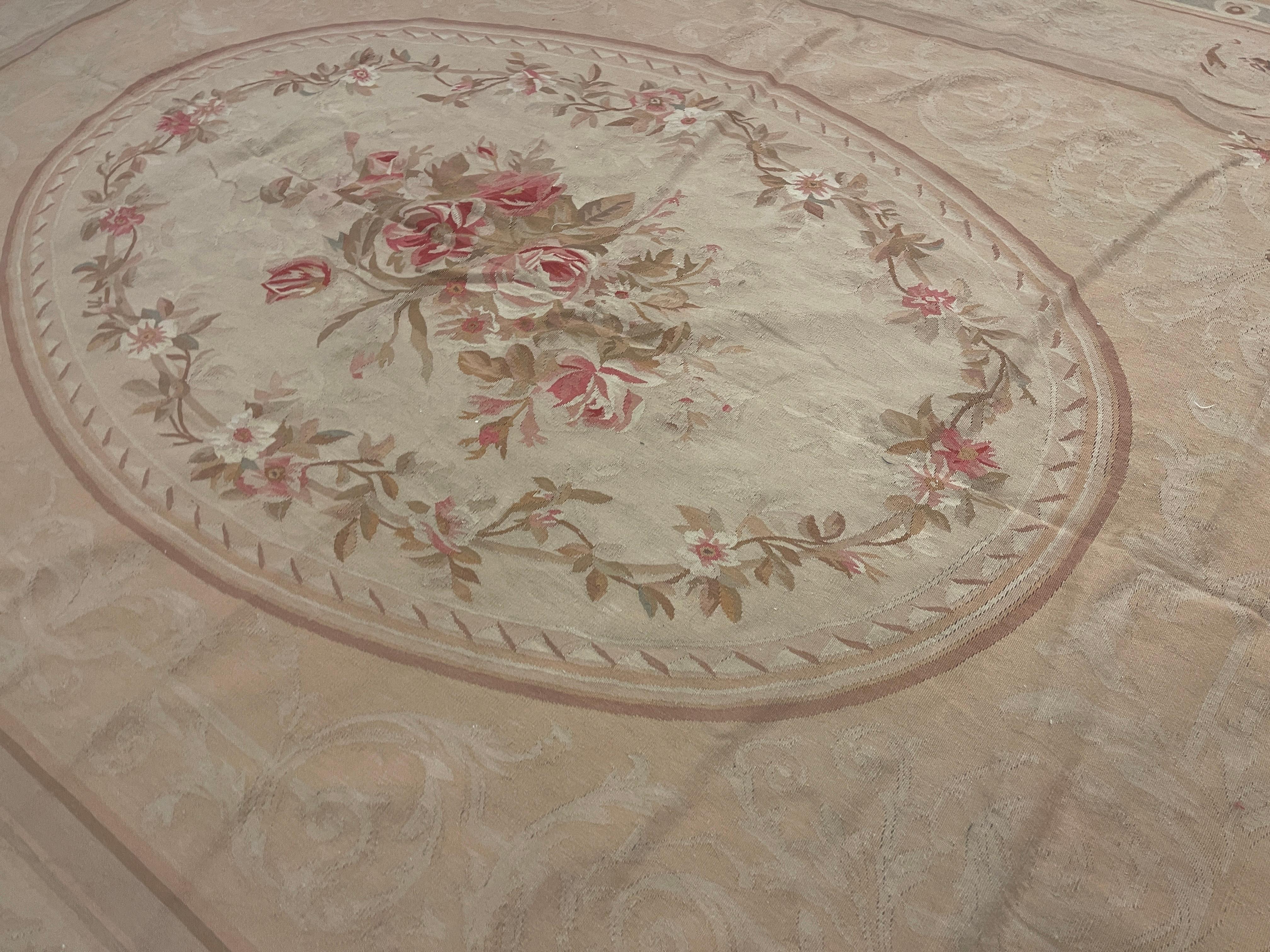 Handmade Aubusson Rug 1980 French-  Carpet Vintage Pink and Beige Wool Rugs In Excellent Condition For Sale In Hampshire, GB