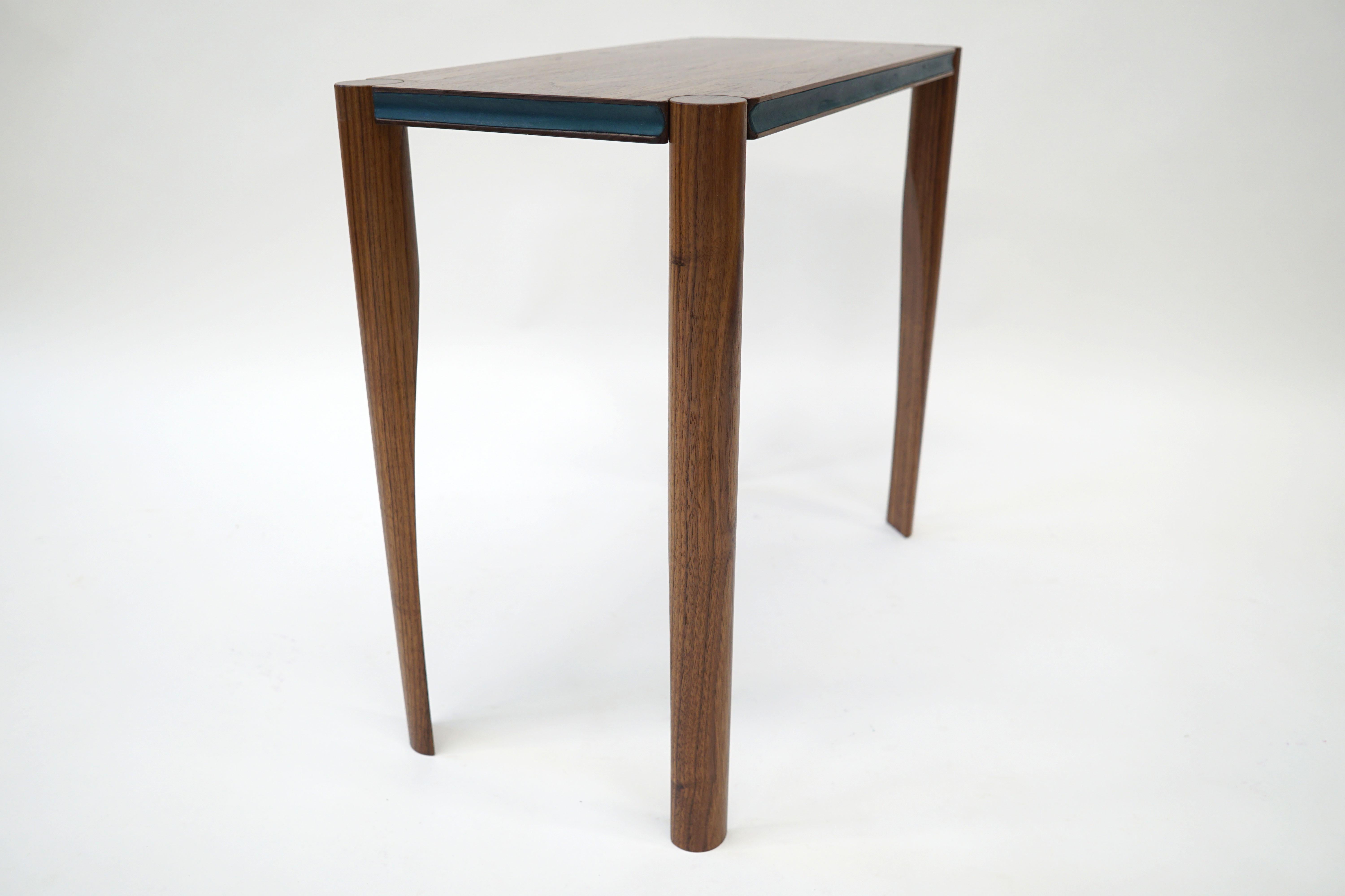 Aviateur Side Table, Handcrafted in Walnut, Accented Cove in Green Leather For Sale 5