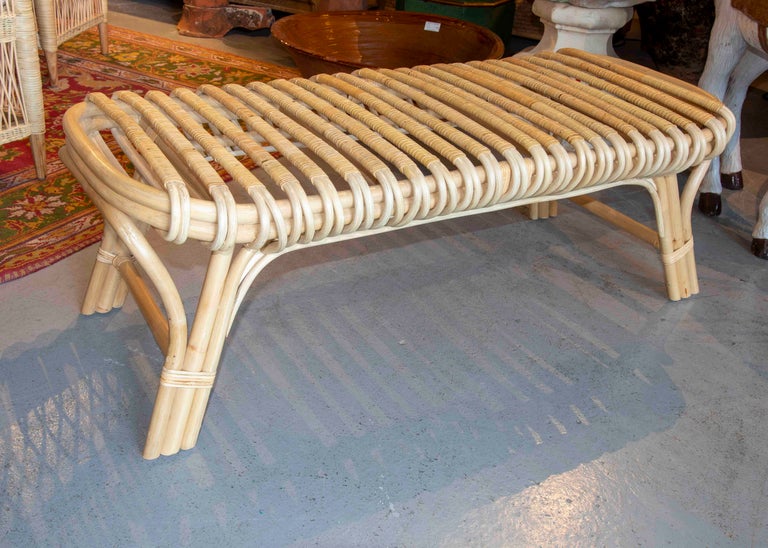 Panchina rettangolare in vimini e bambù fatta a mano in vendita su 1stDibs