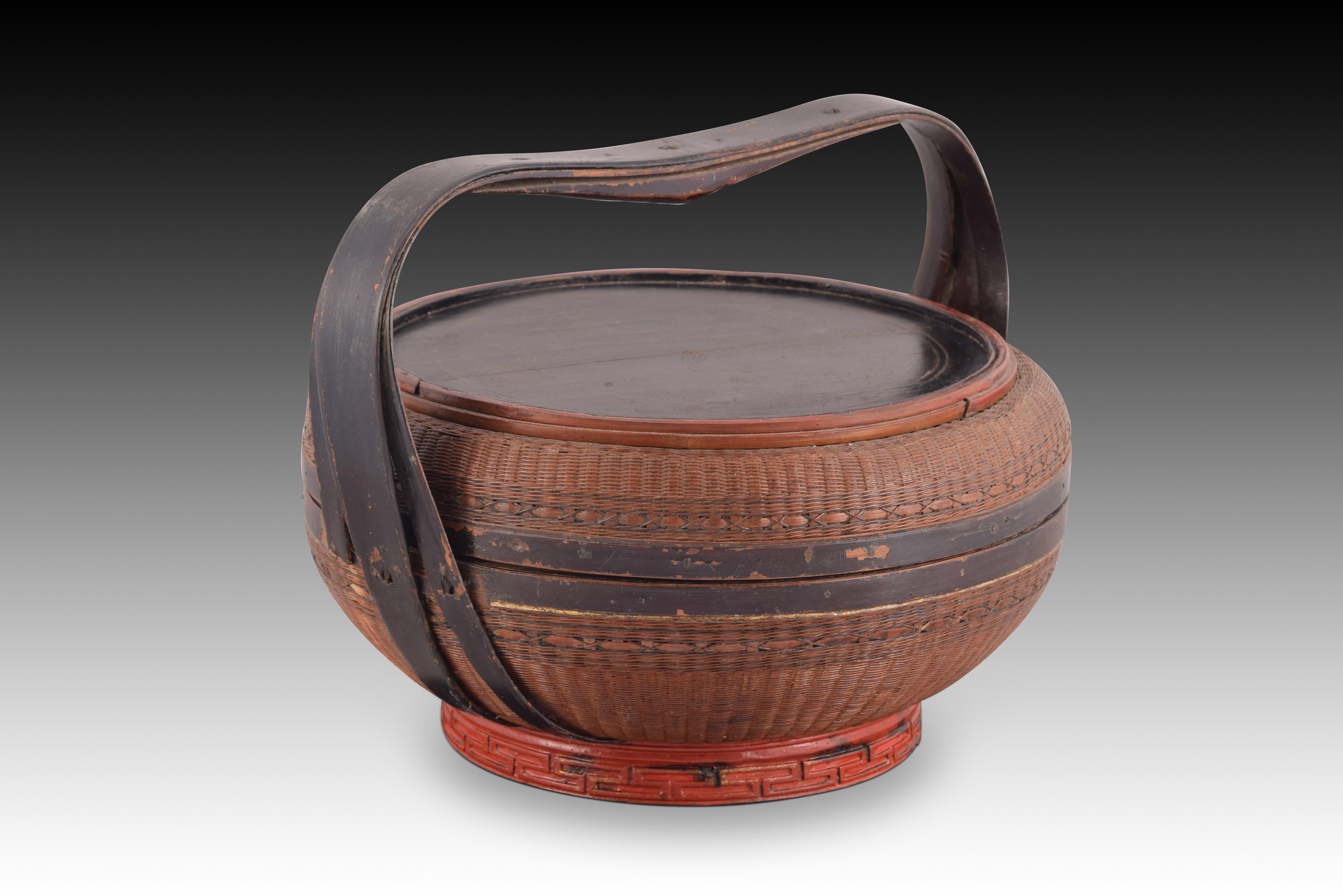 Other Handmade basket. Vegetable fiber and lacquered wood. China, ca early 20thc. For Sale