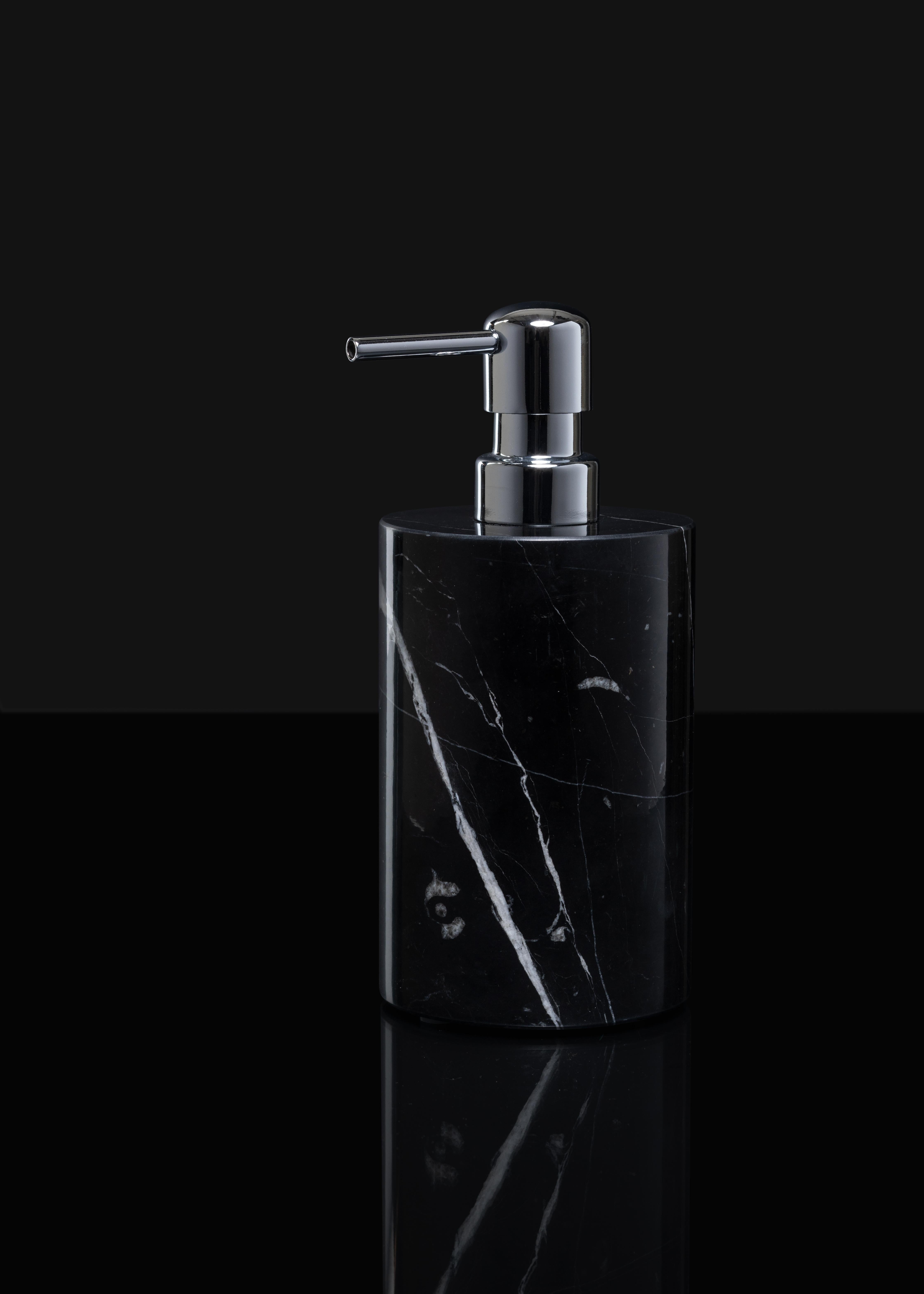 Marbre Ensemble de salle de bains fait main en marbre noir Marquina en vente