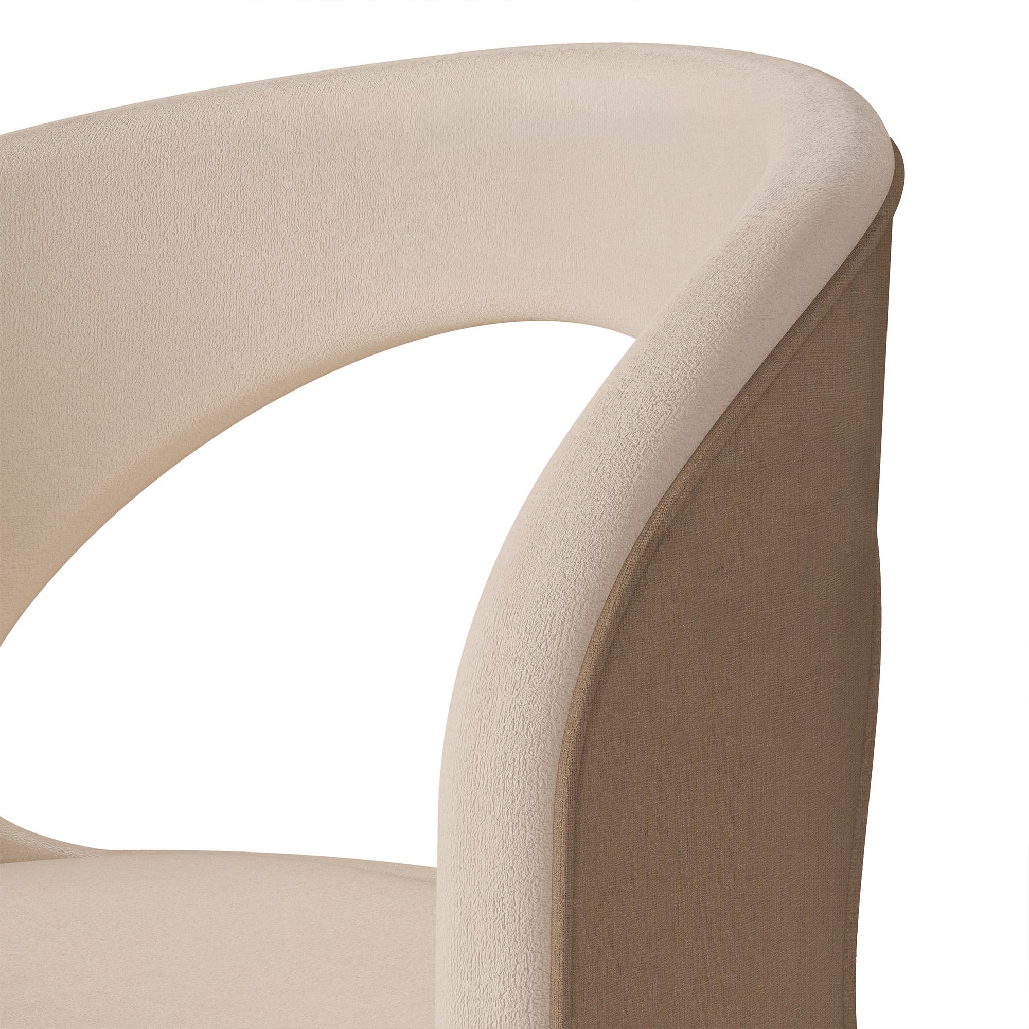 Der Berta Dining Chair von Nolita Harbour ist der Inbegriff von Eleganz und moderner Raffinesse und ergänzt jede luxuriöse Esszimmereinrichtung. Seine schlanke Silhouette ist anmutig geformt und bietet sowohl ästhetischen Reiz als auch