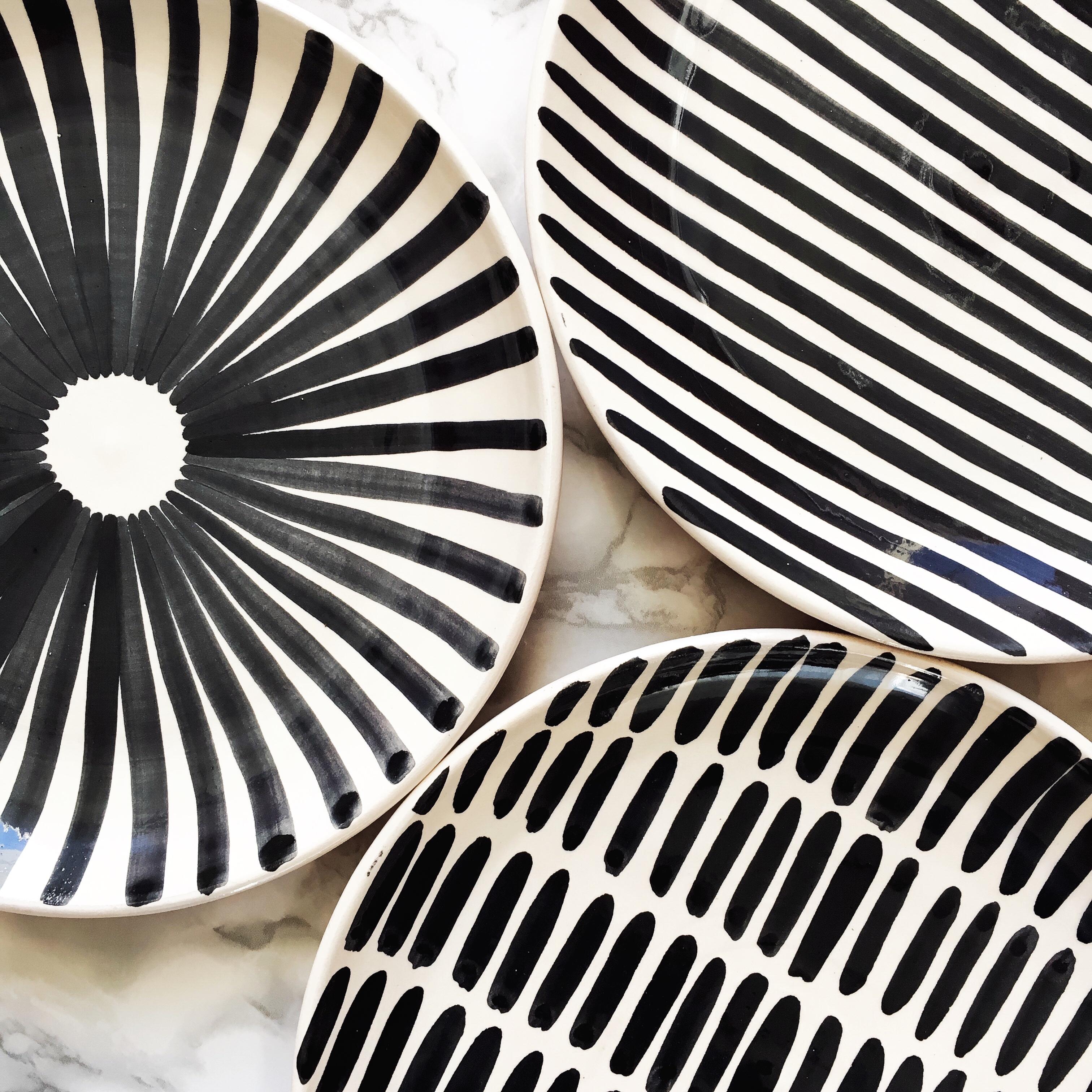 Contemporary Handmade Black and White Ceramic Dash Pattern Dinner Plates, in Stock For Sale