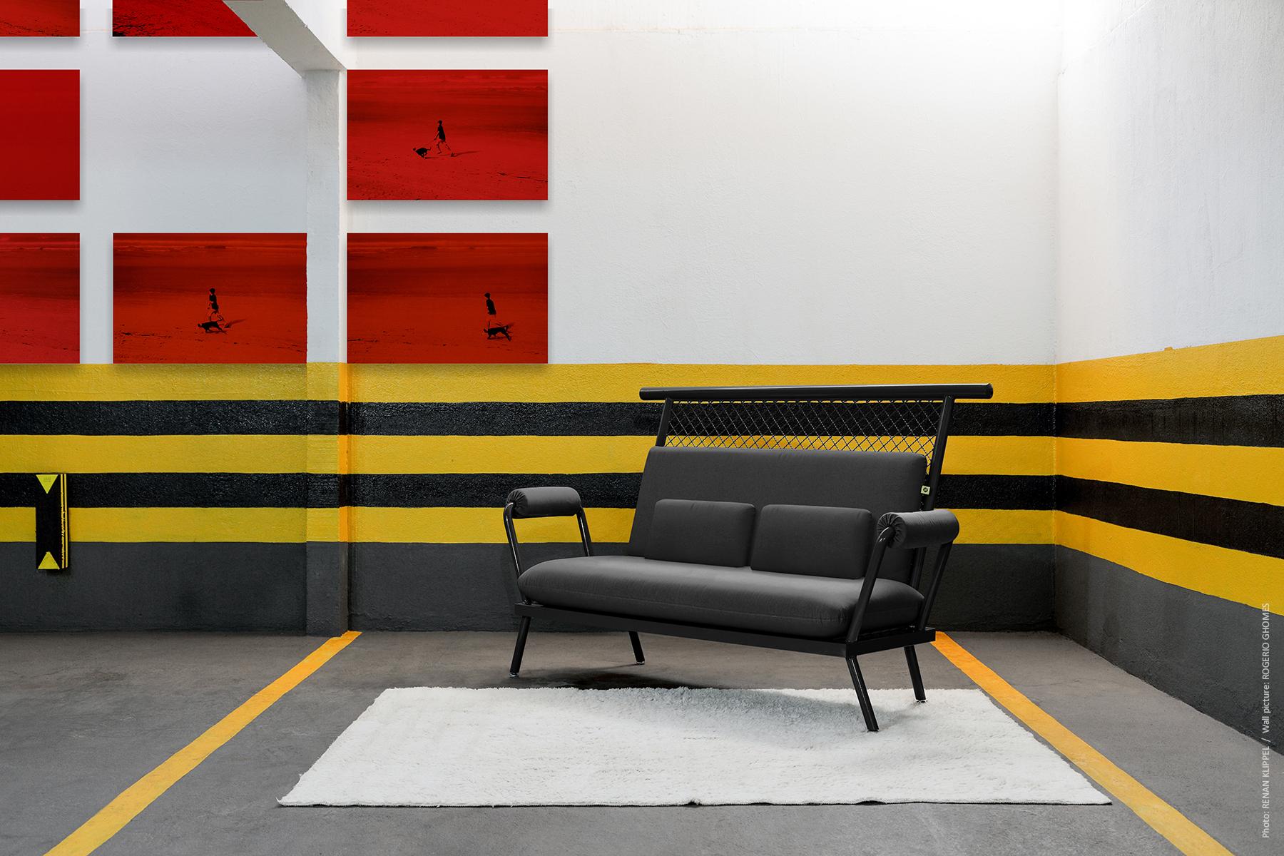 Hand-Crafted Handmade Black PK7 Sofa, Carbon Steel structure & Metal Mesh by Paulo Kobylka For Sale