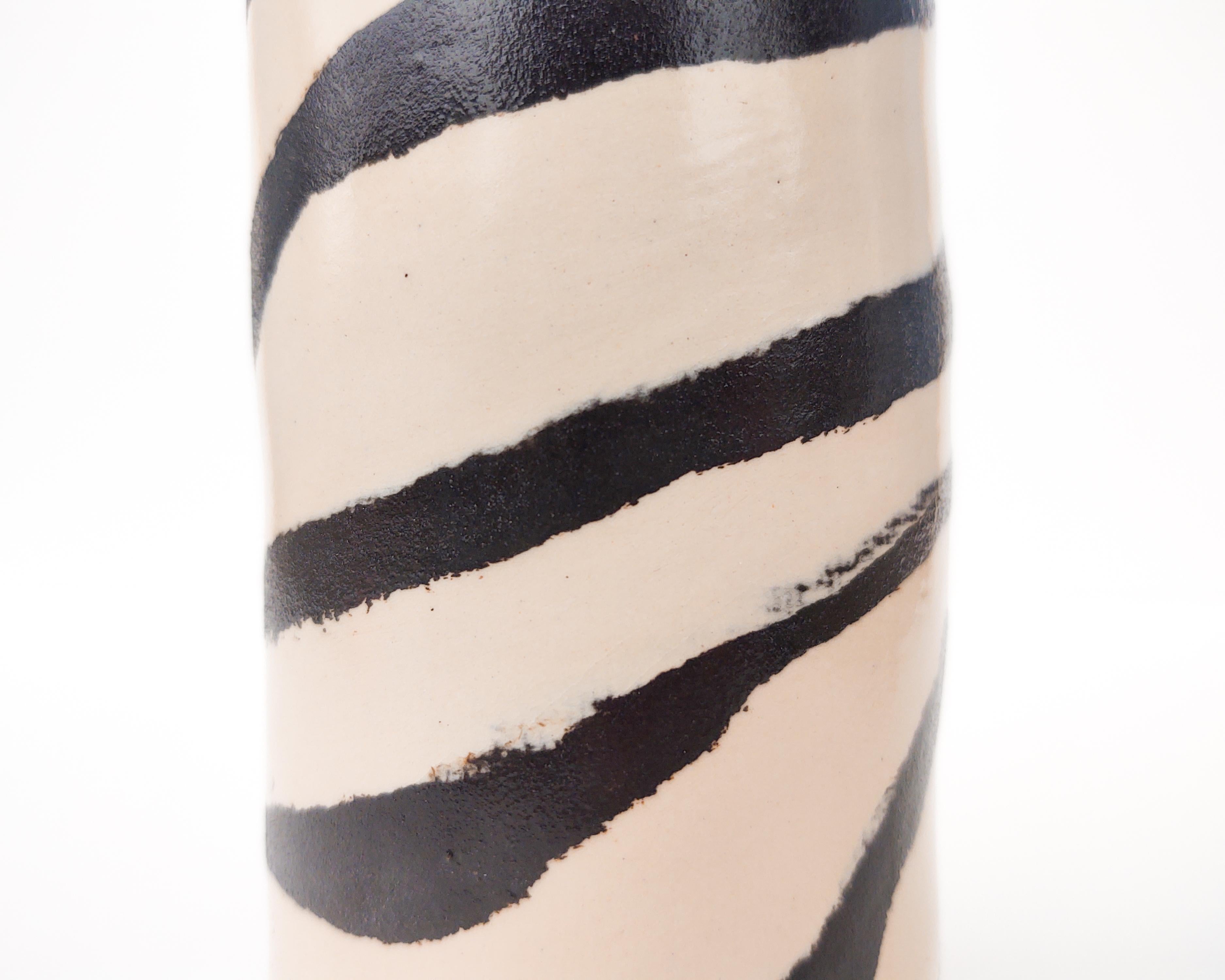 Handmade Black & White Spiral Striped Nerikomi Vase by Fizzy Ceramics For Sale 2