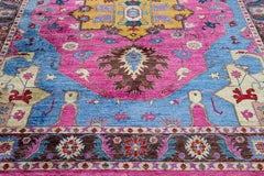 Handgefertigter blauer und rosafarbener moderner Seidenteppich mit Medaillon-Design