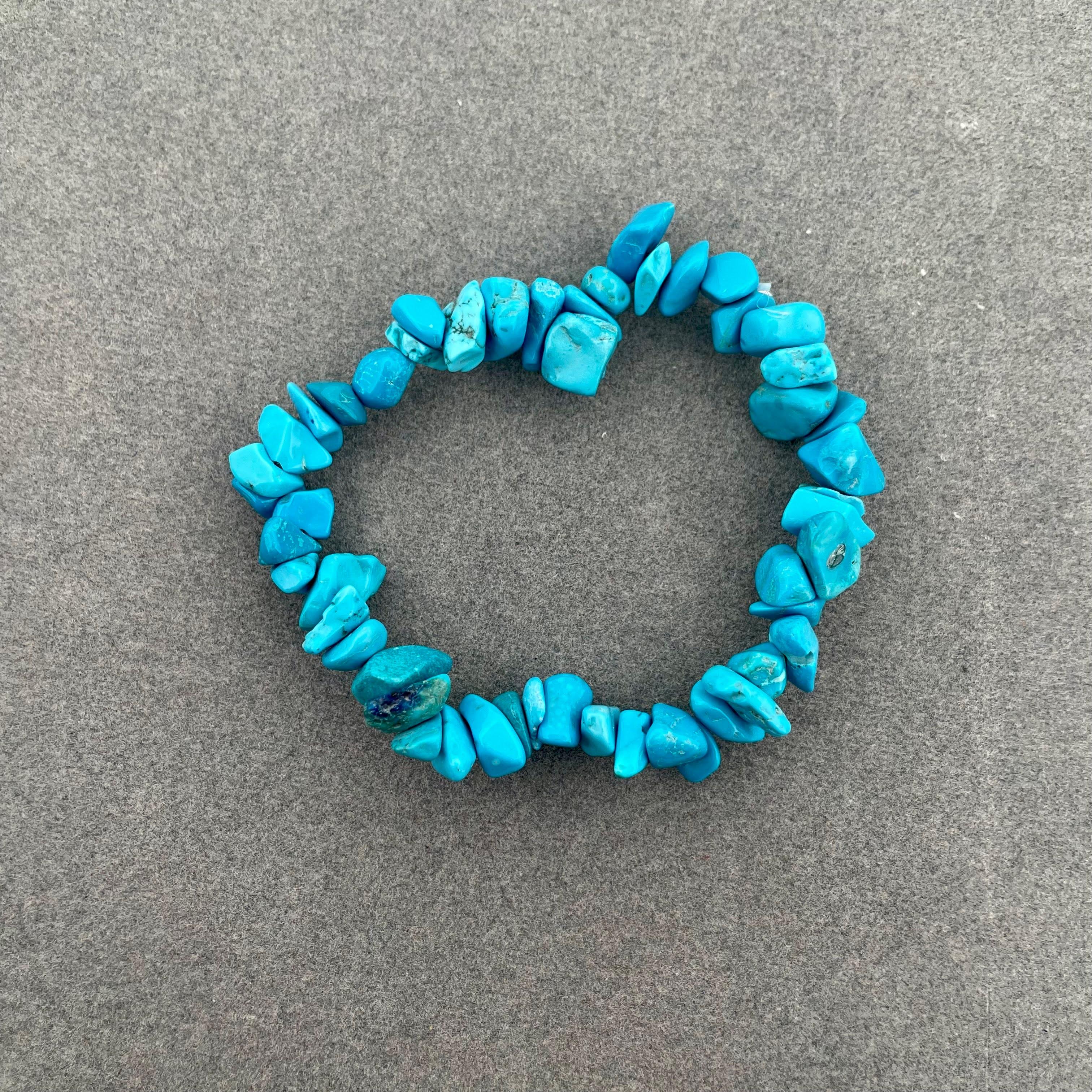 Bracciale di perline in turchese blu fatto a mano a misura libera dall'Arizona In condizioni Nuovo in vendita a Bangkok, TH