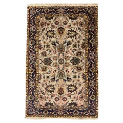 Handgefertigter Agra- indischer Teppich, traditioneller cremefarbener Wollteppich mit Blumenmuster
