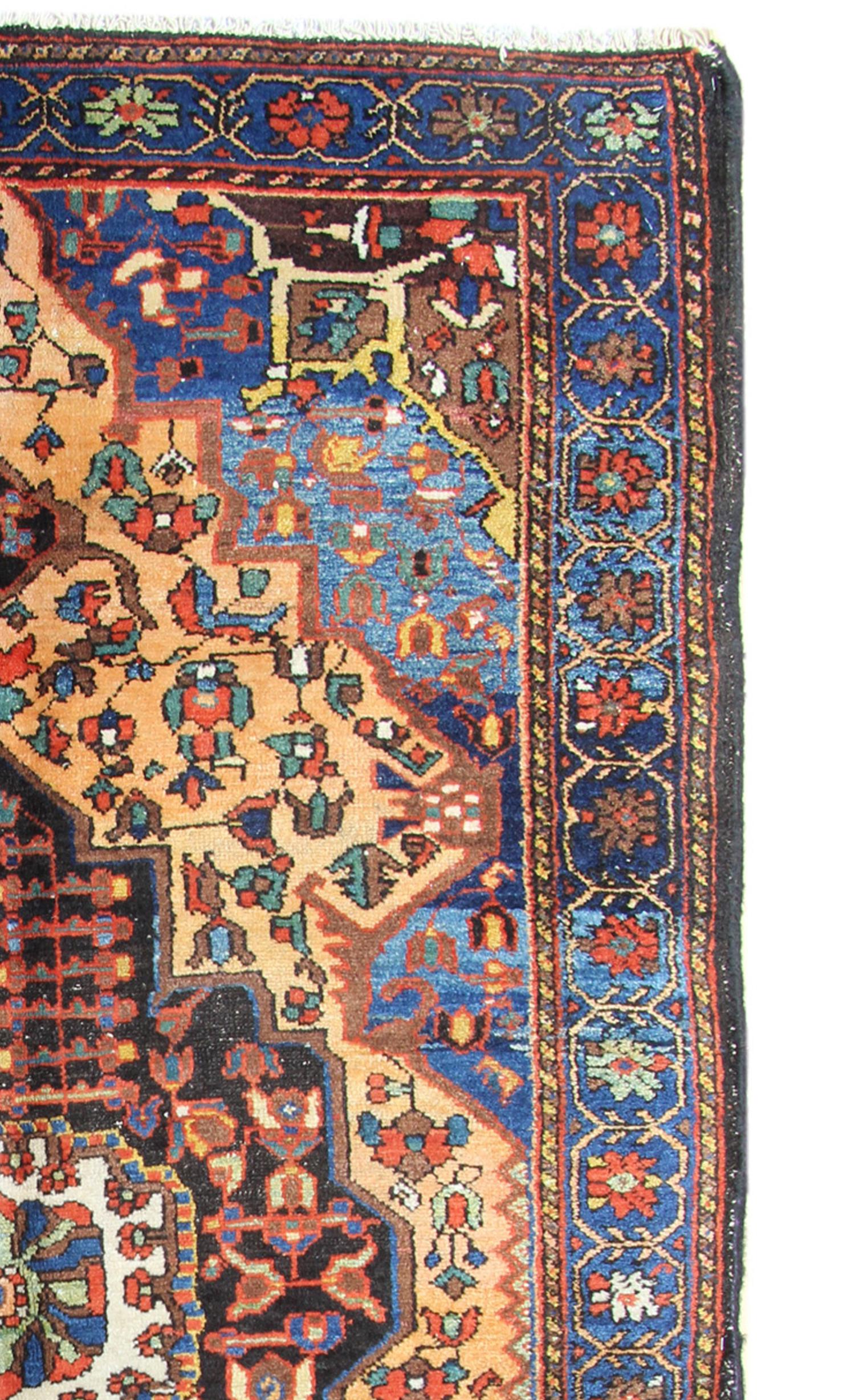 Azerbaïdjanais Tapis ancien fait main Tapis traditionnel jaune Tapis de salon en laine 133x193 cm en vente