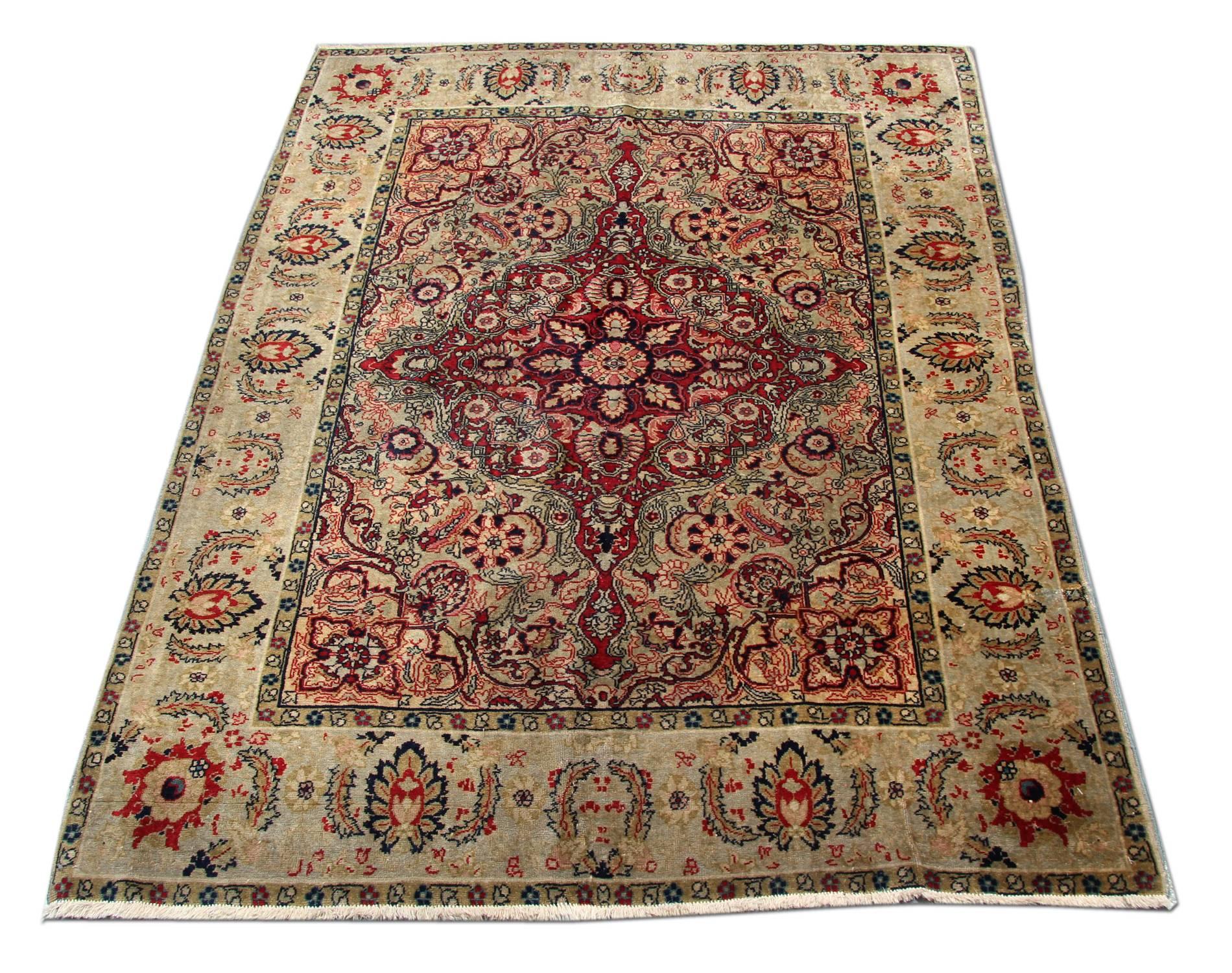 These handmade carpet luxury rugs look beautiful and would stand out as dining room rugs or bedroom rugs as an interior design object. These washable rugs are one of a kind and cannot be found in every rug warehouse or rug store. This oriental rug