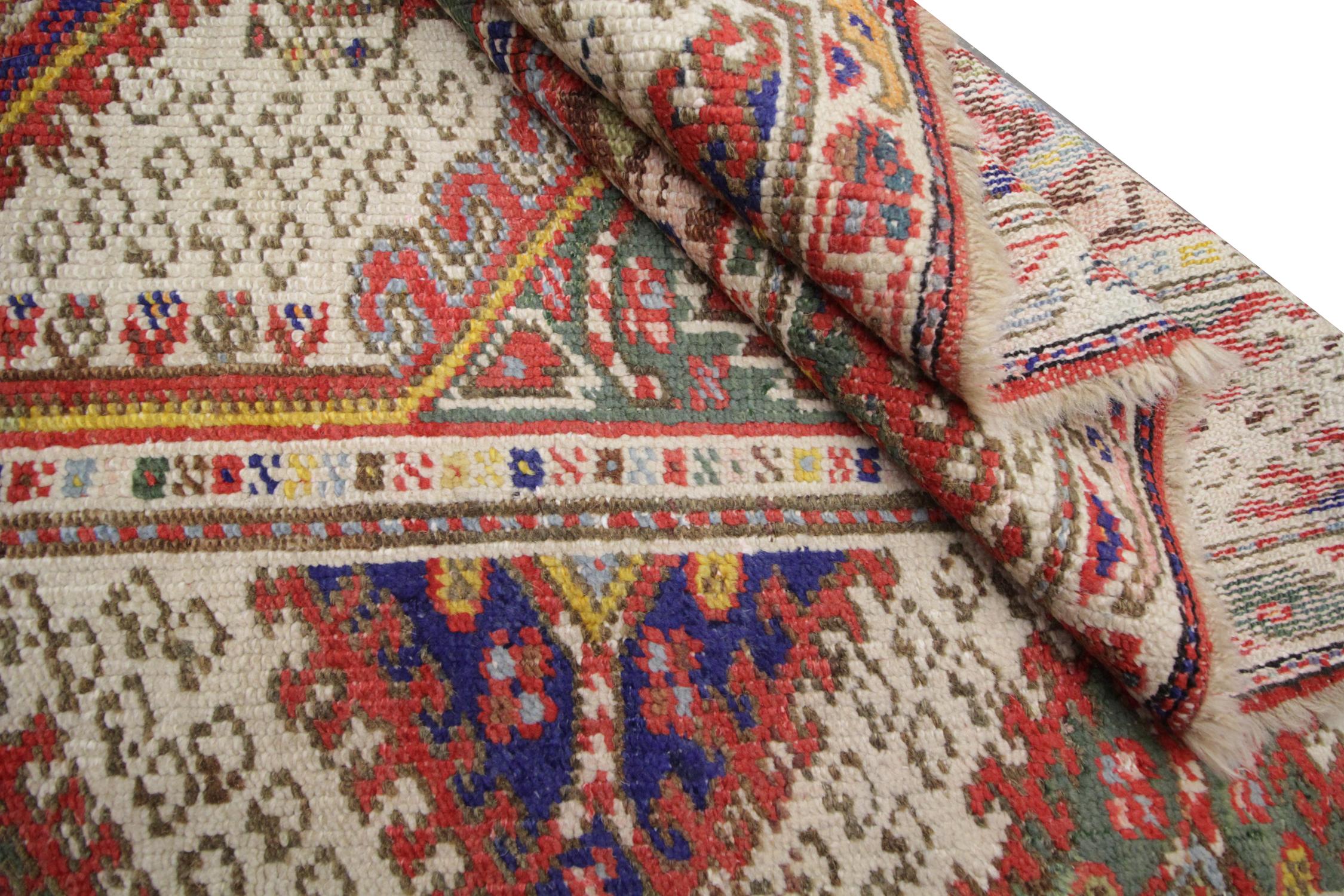 Début du 20ème siècle Tapis de salon ancien fait à la main Tapis de salon tribal, tapis traditionnel en laine rouge en vente