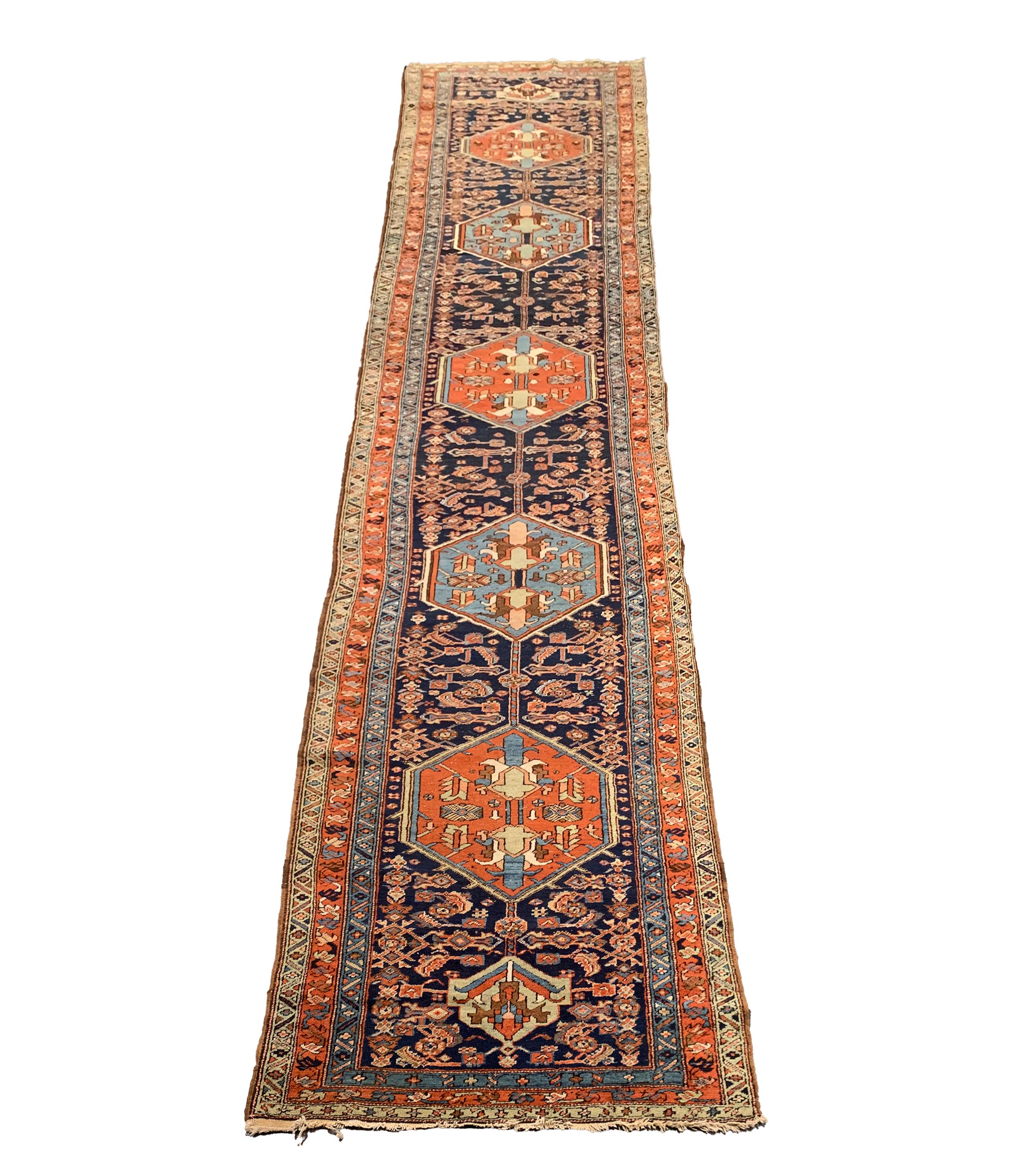 Handgefertigter antiker Woll-Läufer, Läufer, traditioneller Stammeskunst-Teppich (Irakisch) im Angebot