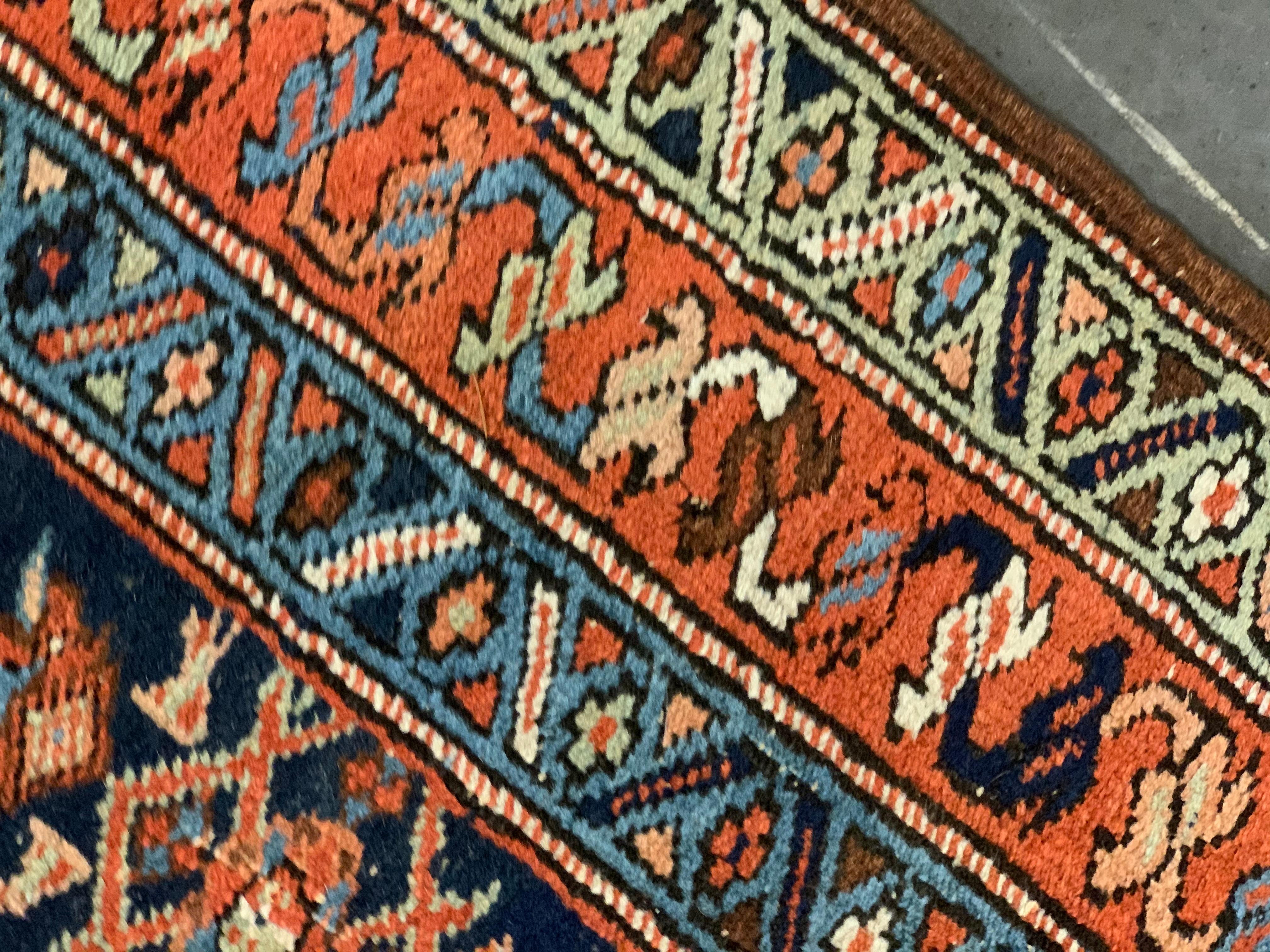 Handgefertigter antiker Woll-Läufer, Läufer, traditioneller Stammeskunst-Teppich im Zustand „Hervorragend“ im Angebot in Hampshire, GB