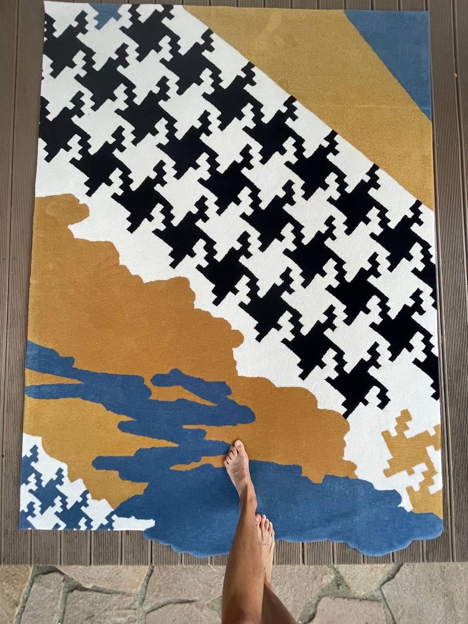 Handgefertigter Teppich Côte d'Azur aus neuseeländischer Wolle (Arts and Crafts) im Angebot