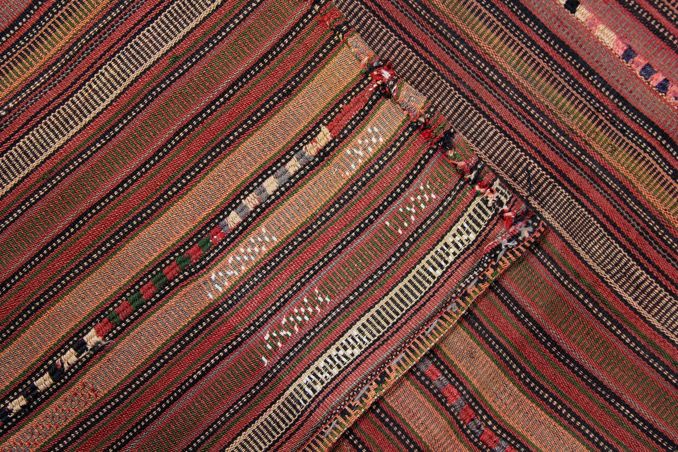 Azerbaïdjanais Tapis Kilim fait main tapis rayé ancien tapis d'Azerbaïdjan Jajim textile en vente