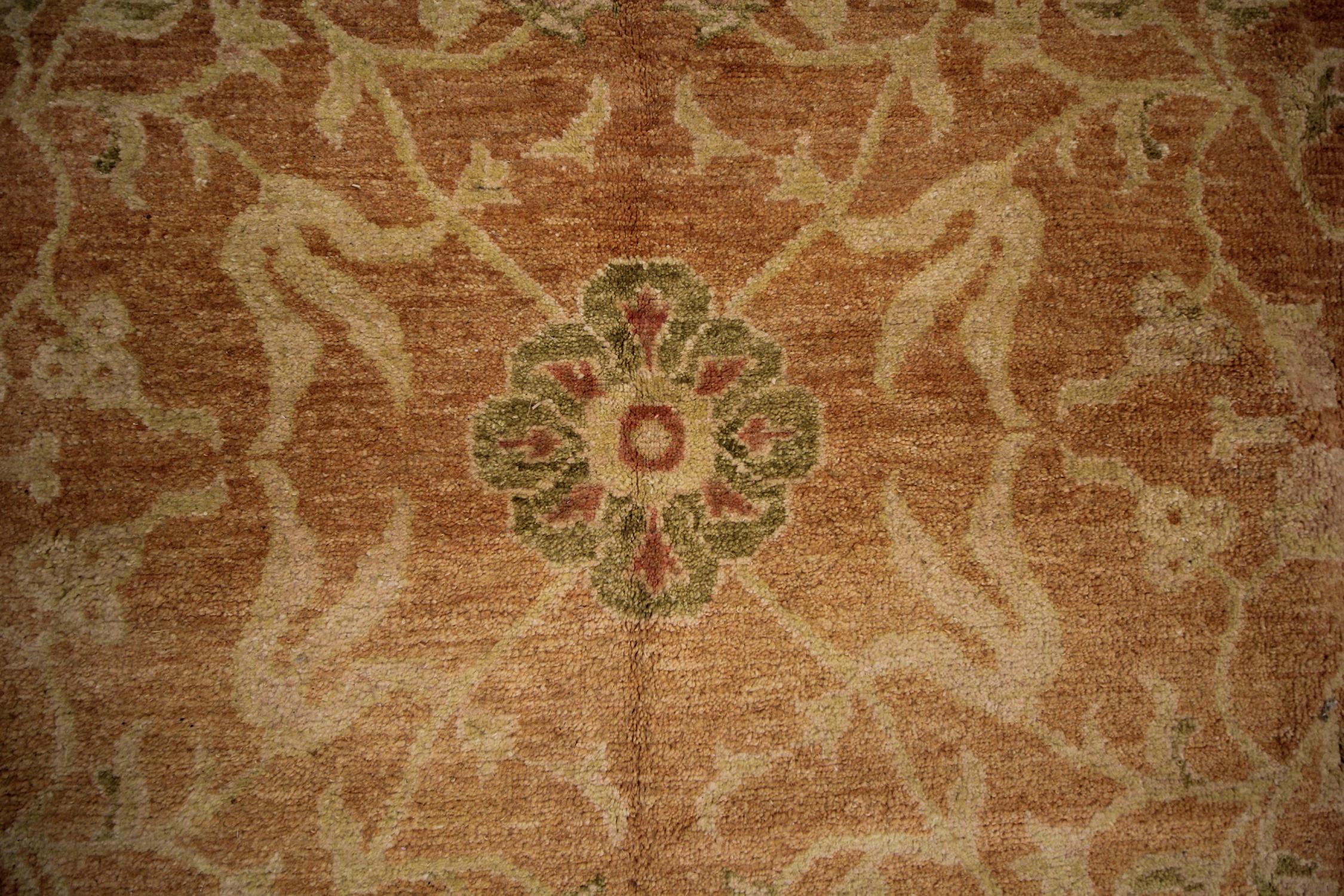 Agra Handmade Carpet Large Vintage Rug Ziegler Style Wool Living Room Rug For Sale