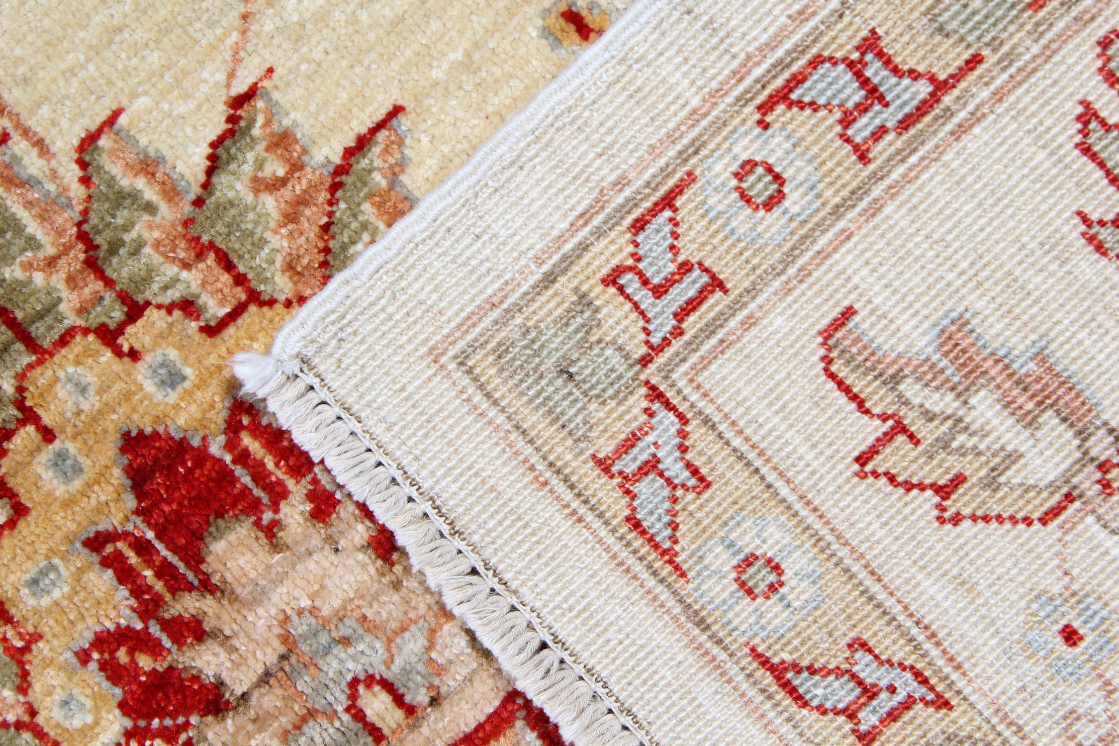 Afghan Tapis moderne Ziegler en laine crème à motifs floraux orientaux en vente