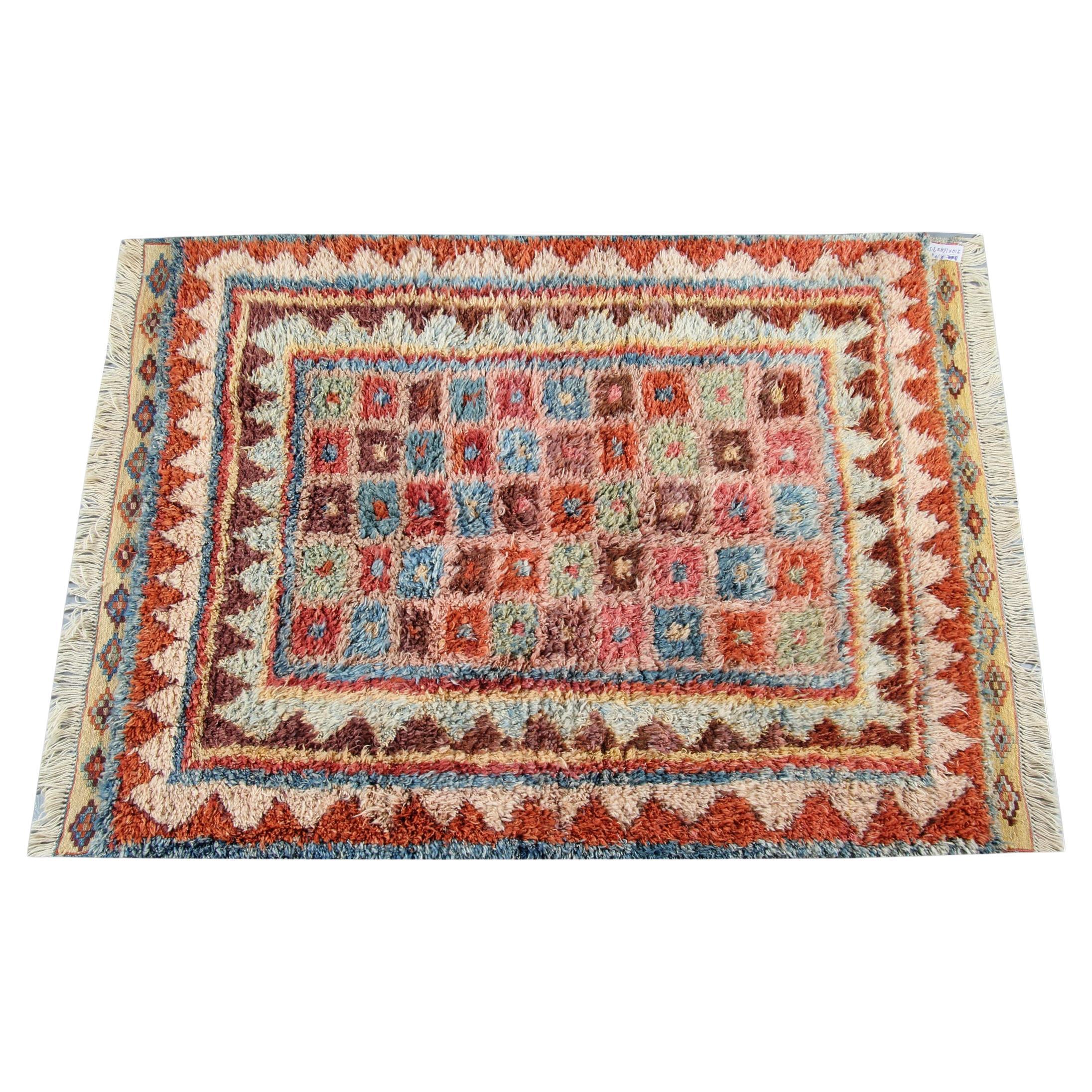 Handmade Carpet Moroccan Rugs, Shag Rugs, Pink and Red Primitive Carpet for Sale