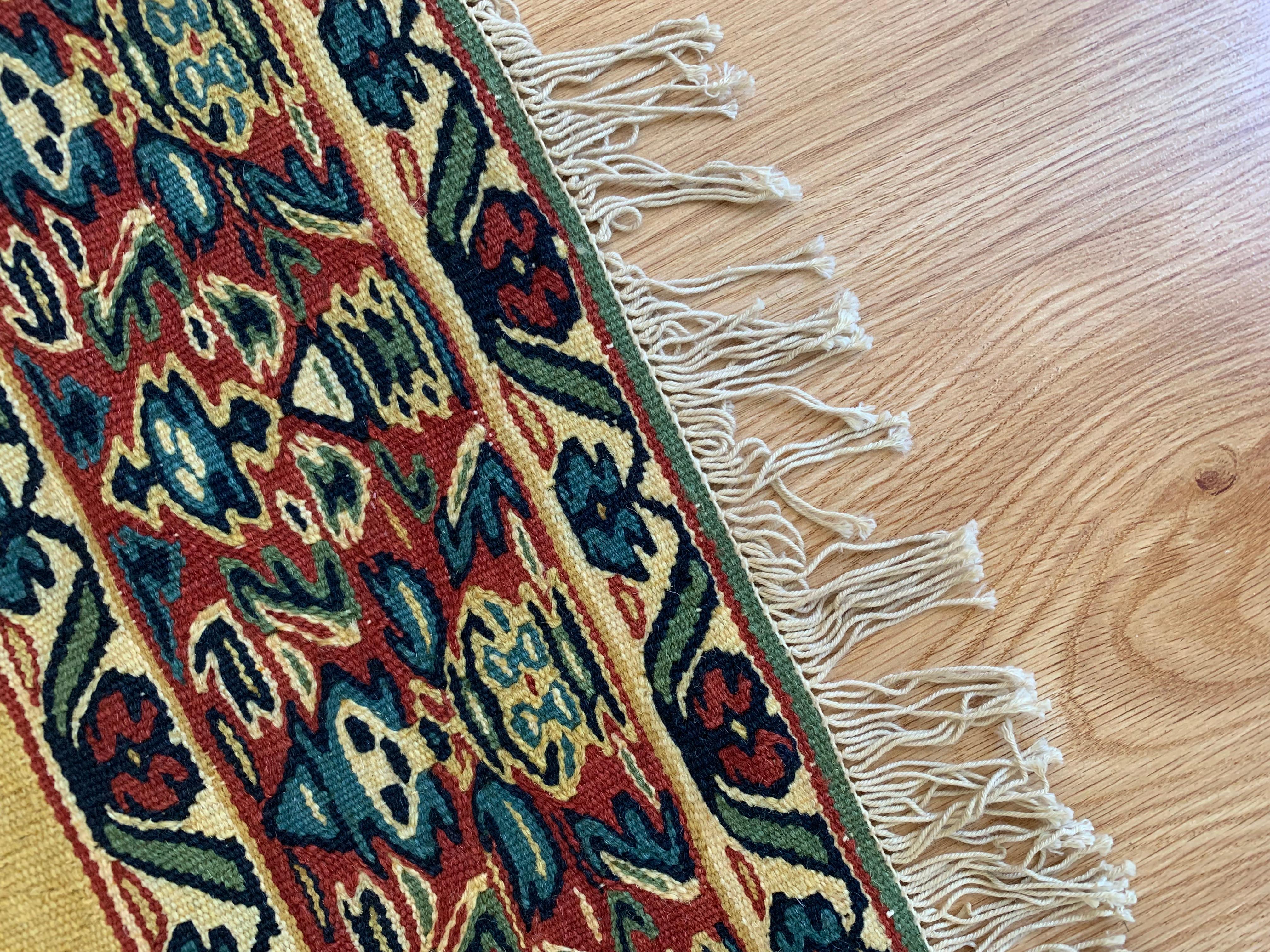 Handmade Carpet Oriental Medallion Kilim Yellow Living Area Rug For Sale 5