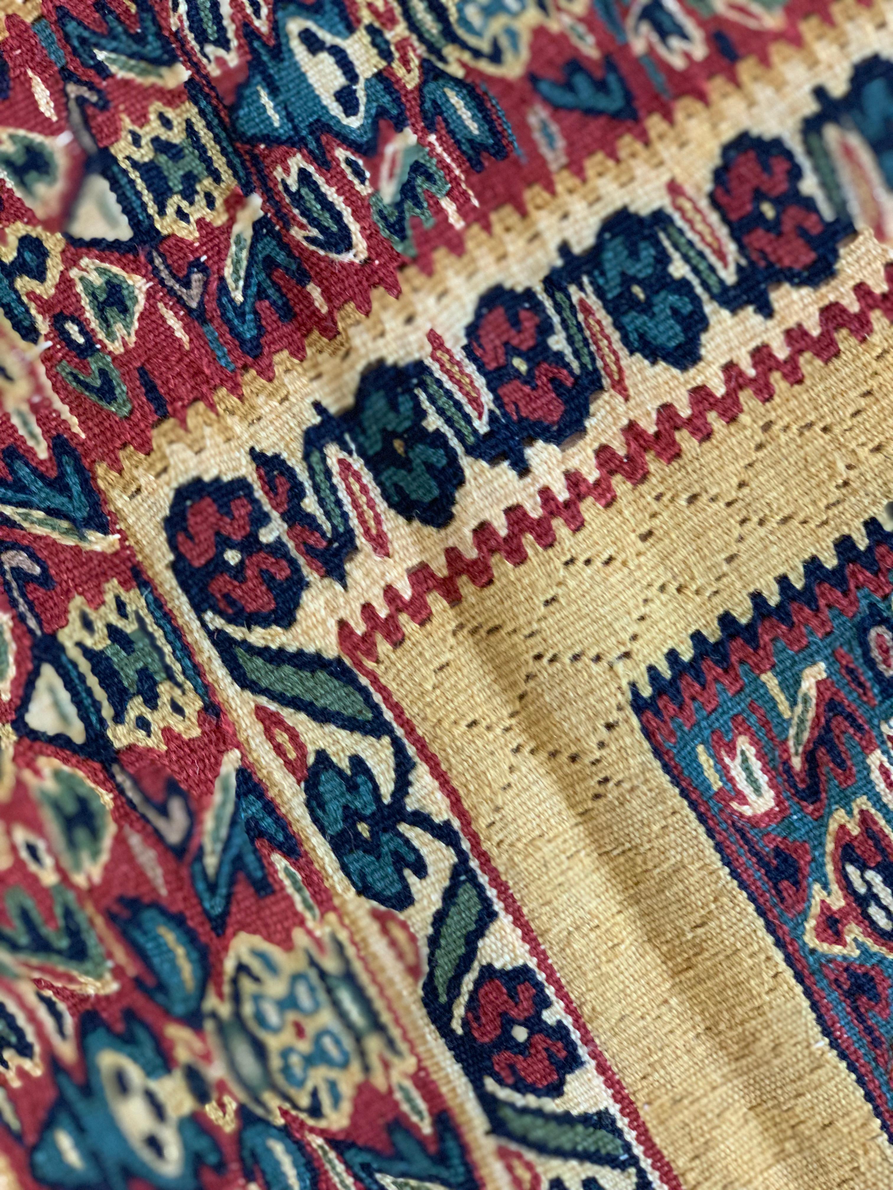 Handmade Carpet Oriental Medallion Kilim Yellow Living Area Rug For Sale 6