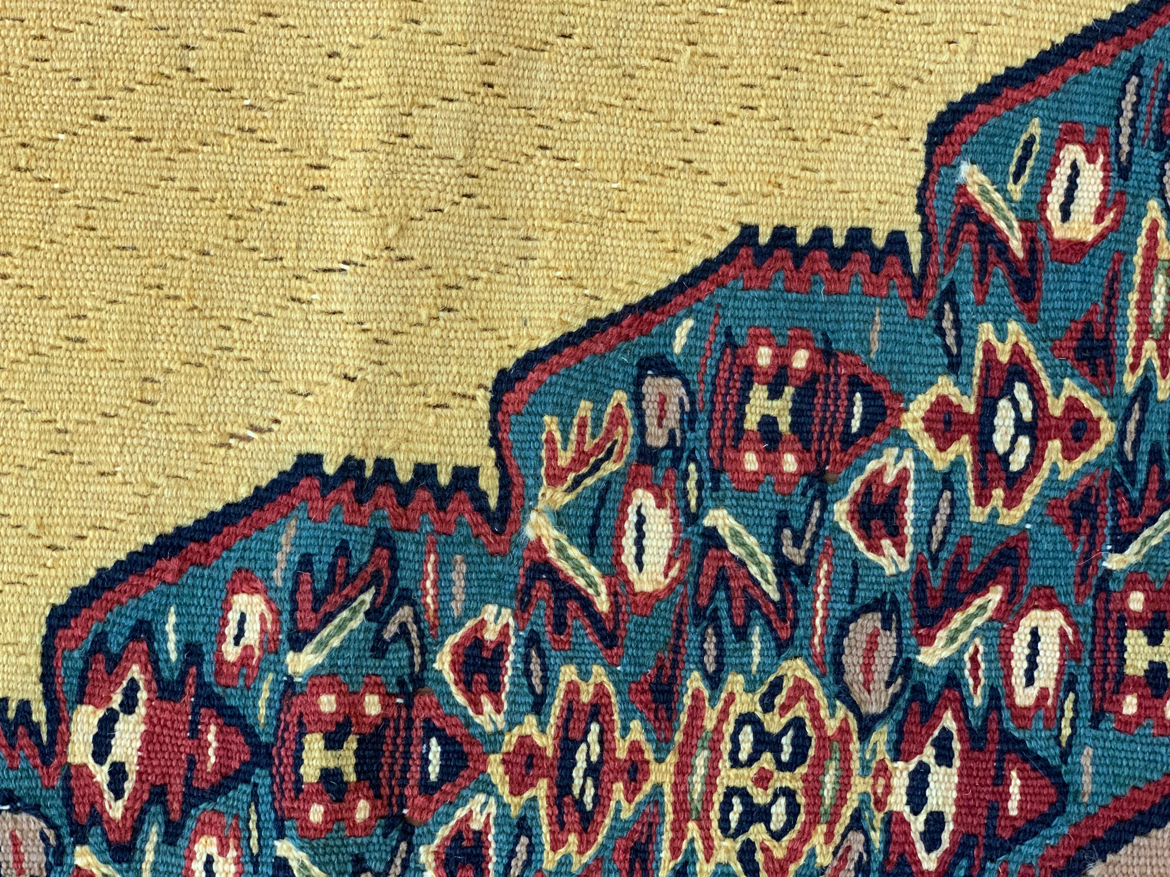 Vegetable Dyed Handmade Carpet Oriental Medallion Kilim Yellow Living Area Rug For Sale