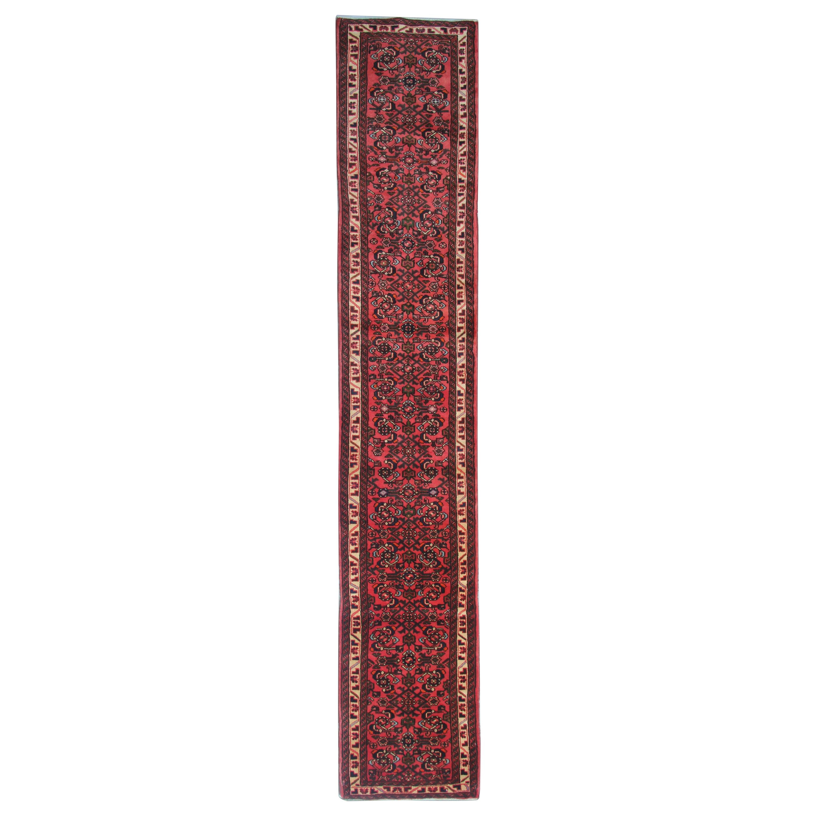 Rustikaler orientalischer Teppich aus rostfarbener, roter Wolle, 400x70cm, handgefertigt im Angebot