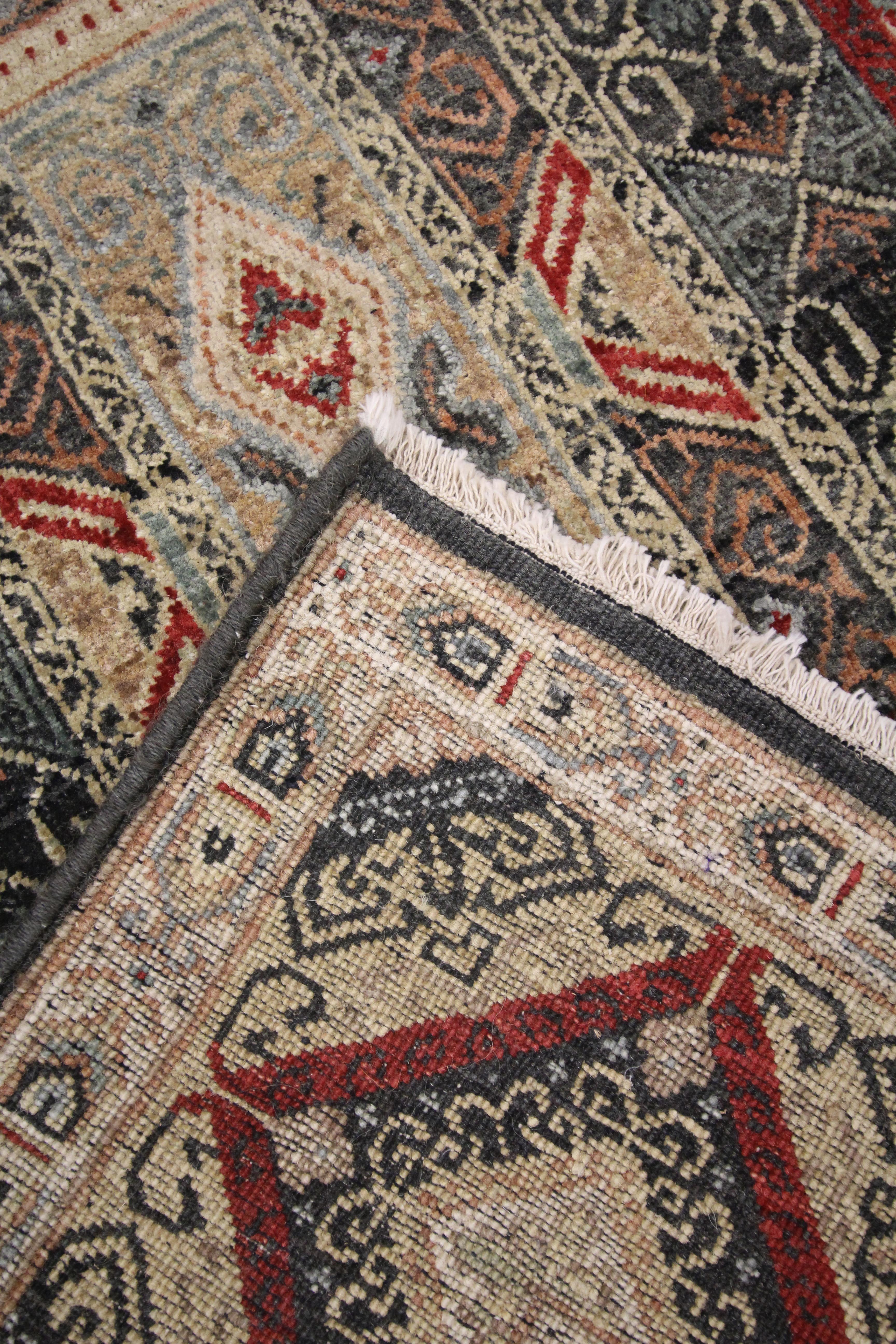 Handmade Carpet Traditional Indian Wool Area Rug Beige Green Geometric For Sale 7