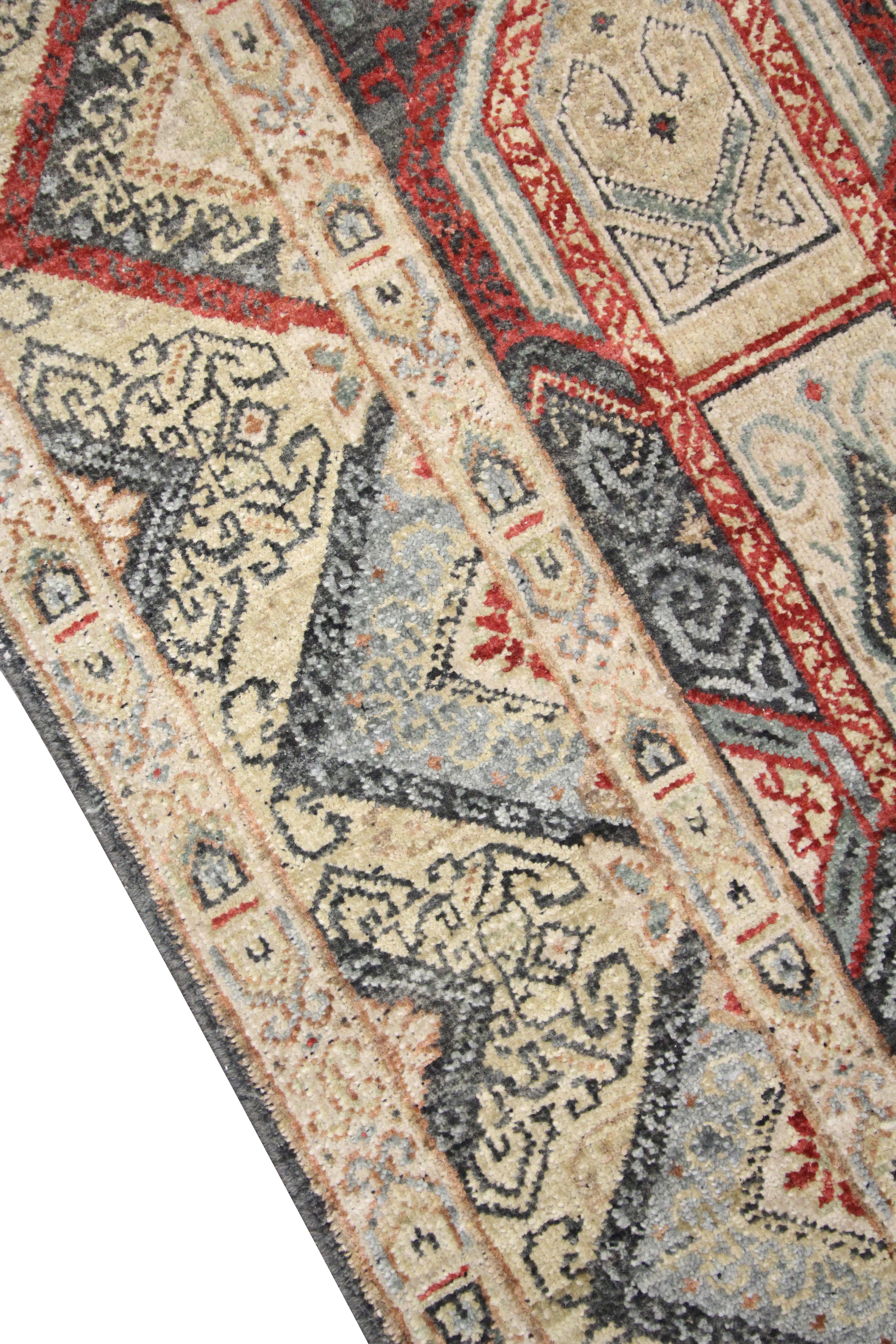 Handmade Carpet Traditional Indian Wool Area Rug Beige Green Geometric For Sale 3