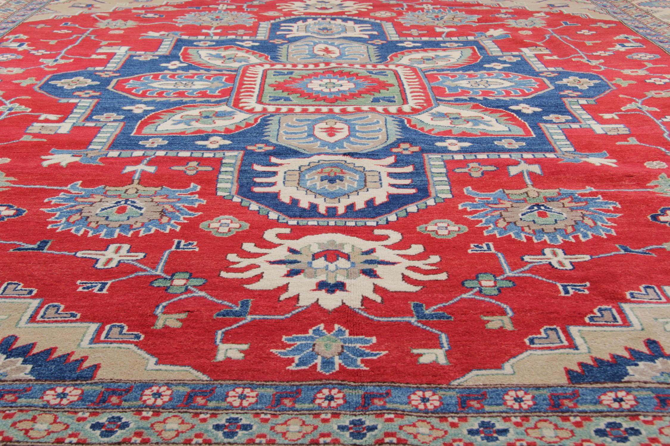 Handmade Geometric Rug, Red Medallion Carpet Traditional Kazak Rug In Excellent Condition For Sale In Wembley, GB
