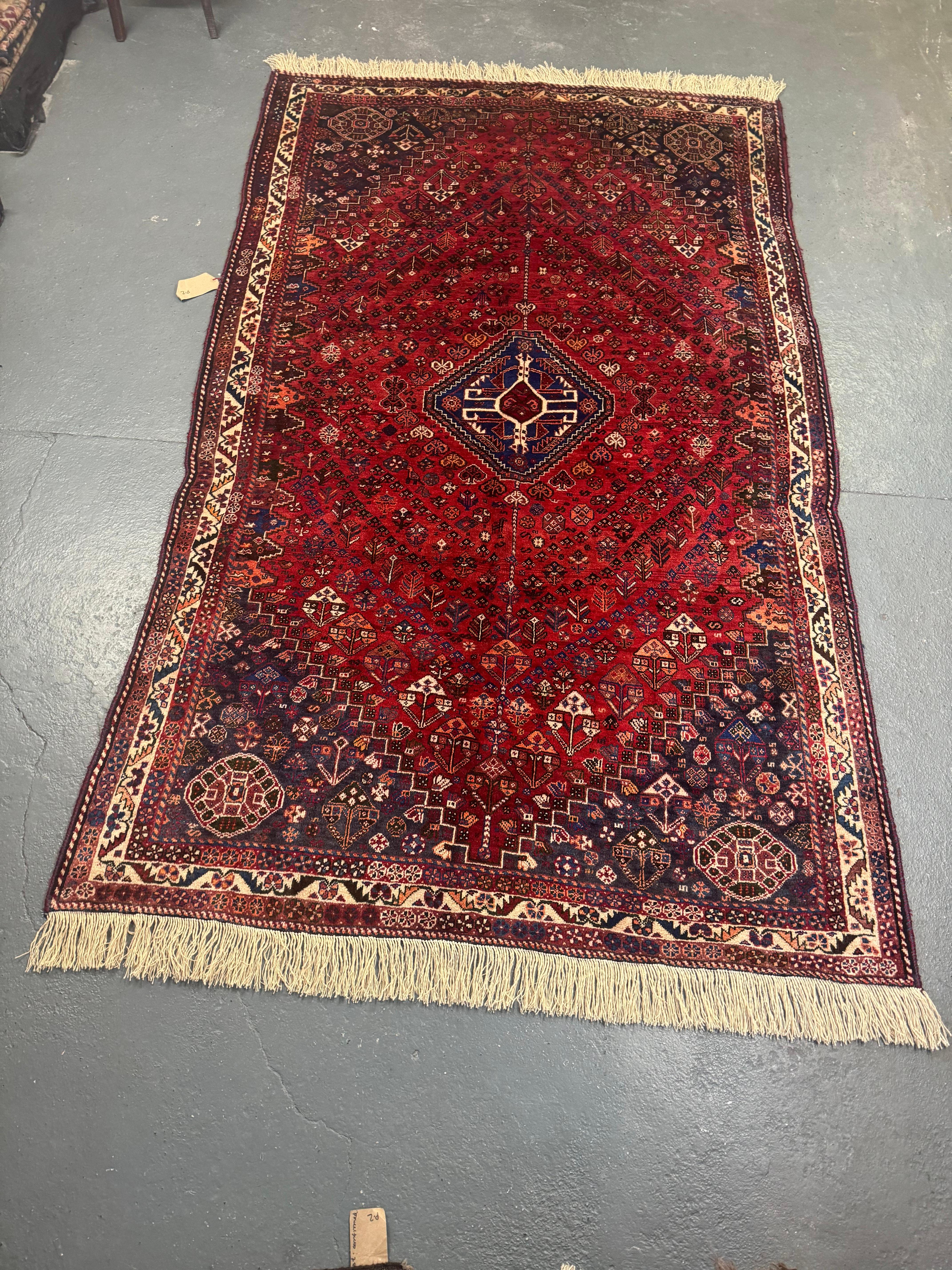 Alfombra hecha a mano Alfombra Tribal Qashqai, Alfombra Persa Rústica Vintage Patrón Vegetal en venta 5