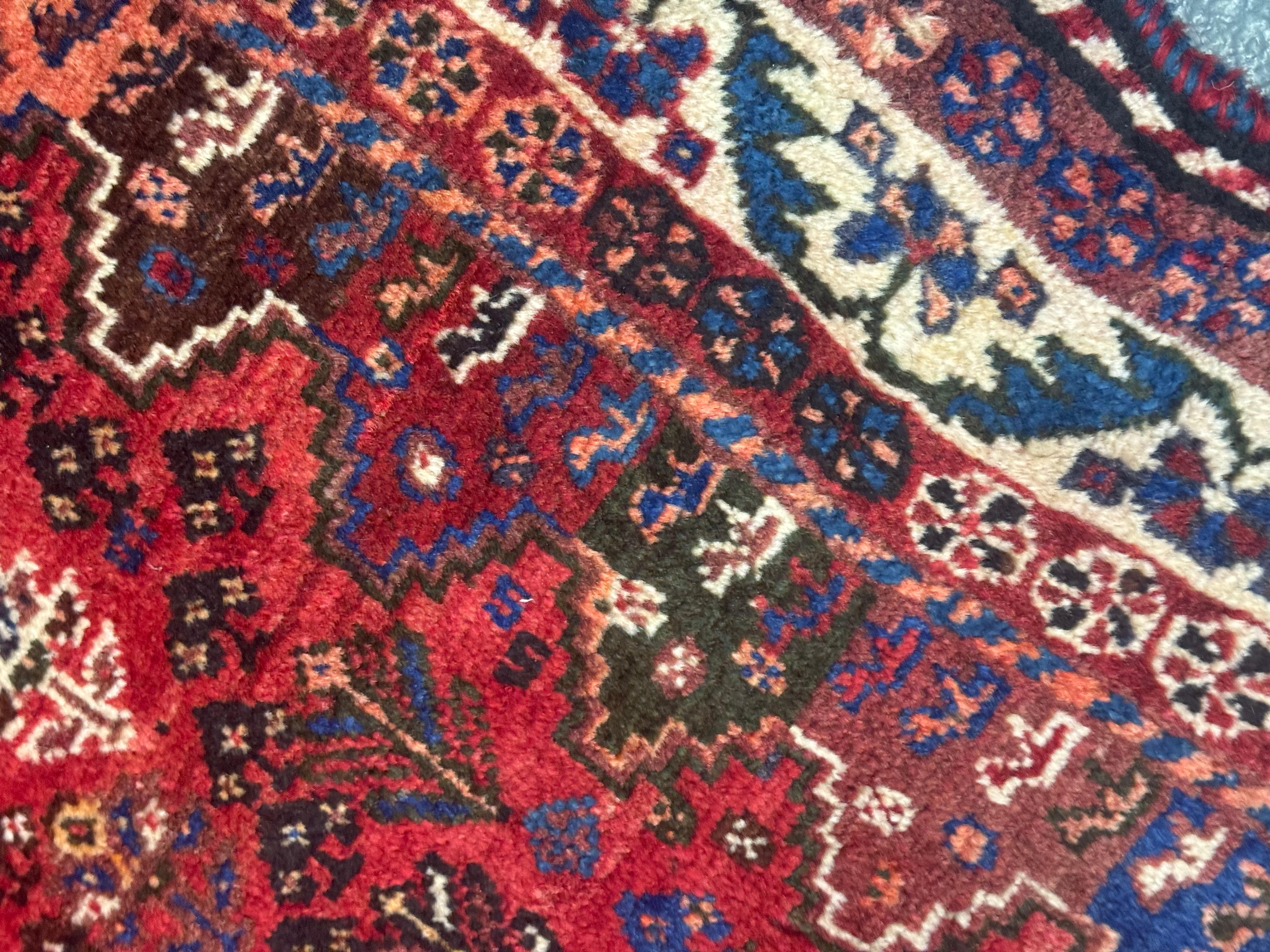 Alfombra hecha a mano Alfombra Tribal Qashqai, Alfombra Persa Rústica Vintage Patrón Vegetal en venta 9