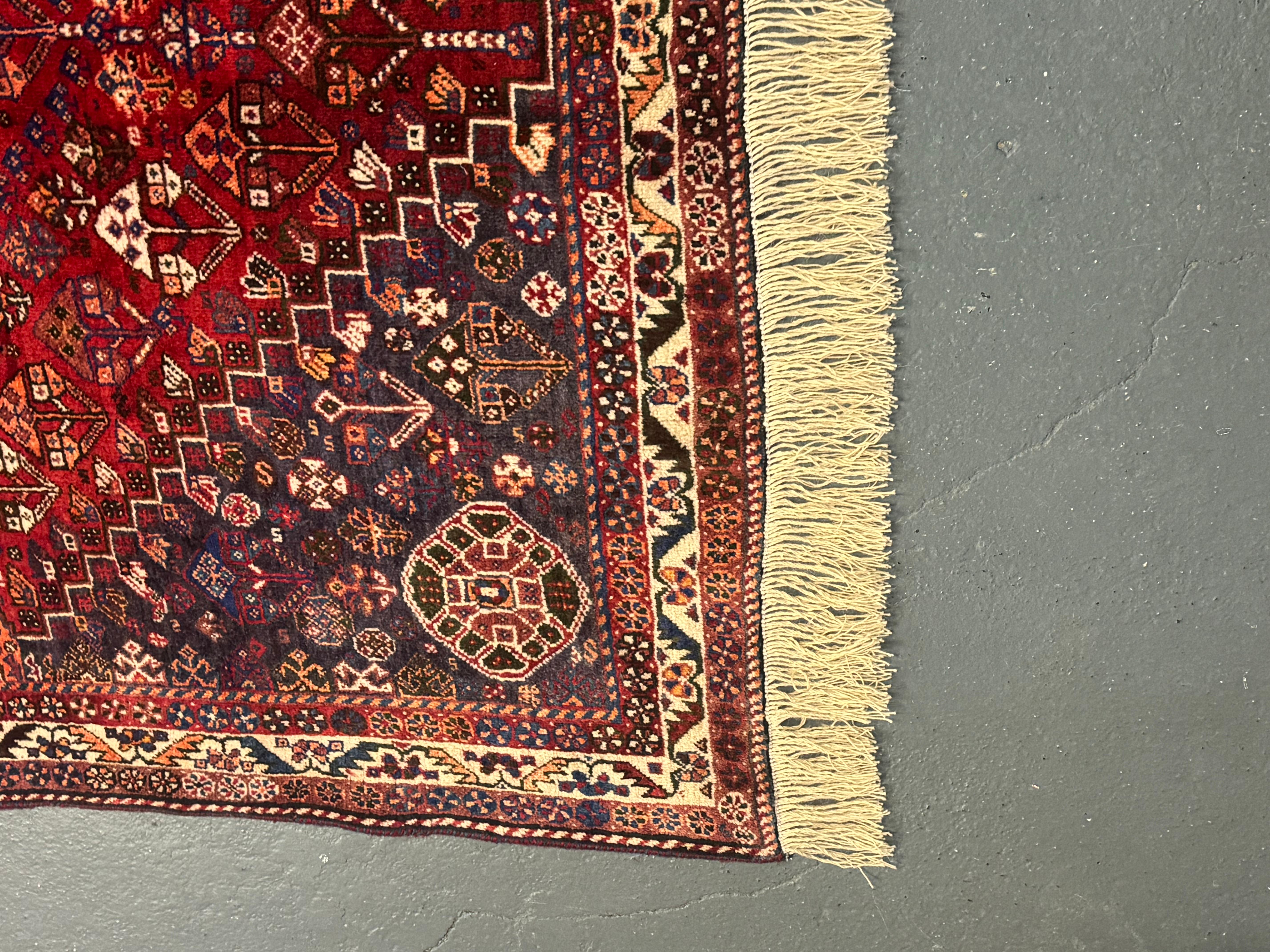 Alfombra hecha a mano Alfombra Tribal Qashqai, Alfombra Persa Rústica Vintage Patrón Vegetal en venta 3