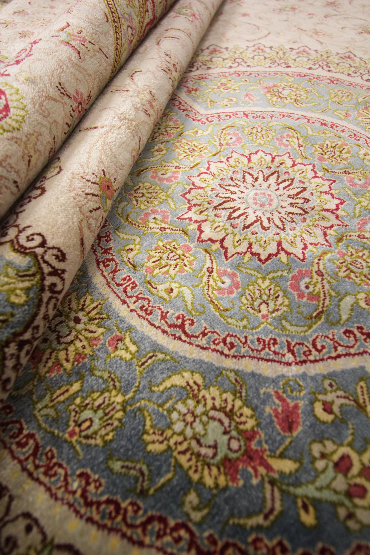Handgefertigter türkischer Seidenteppich, traditioneller grüner orientalischer Teppich im Angebot 5
