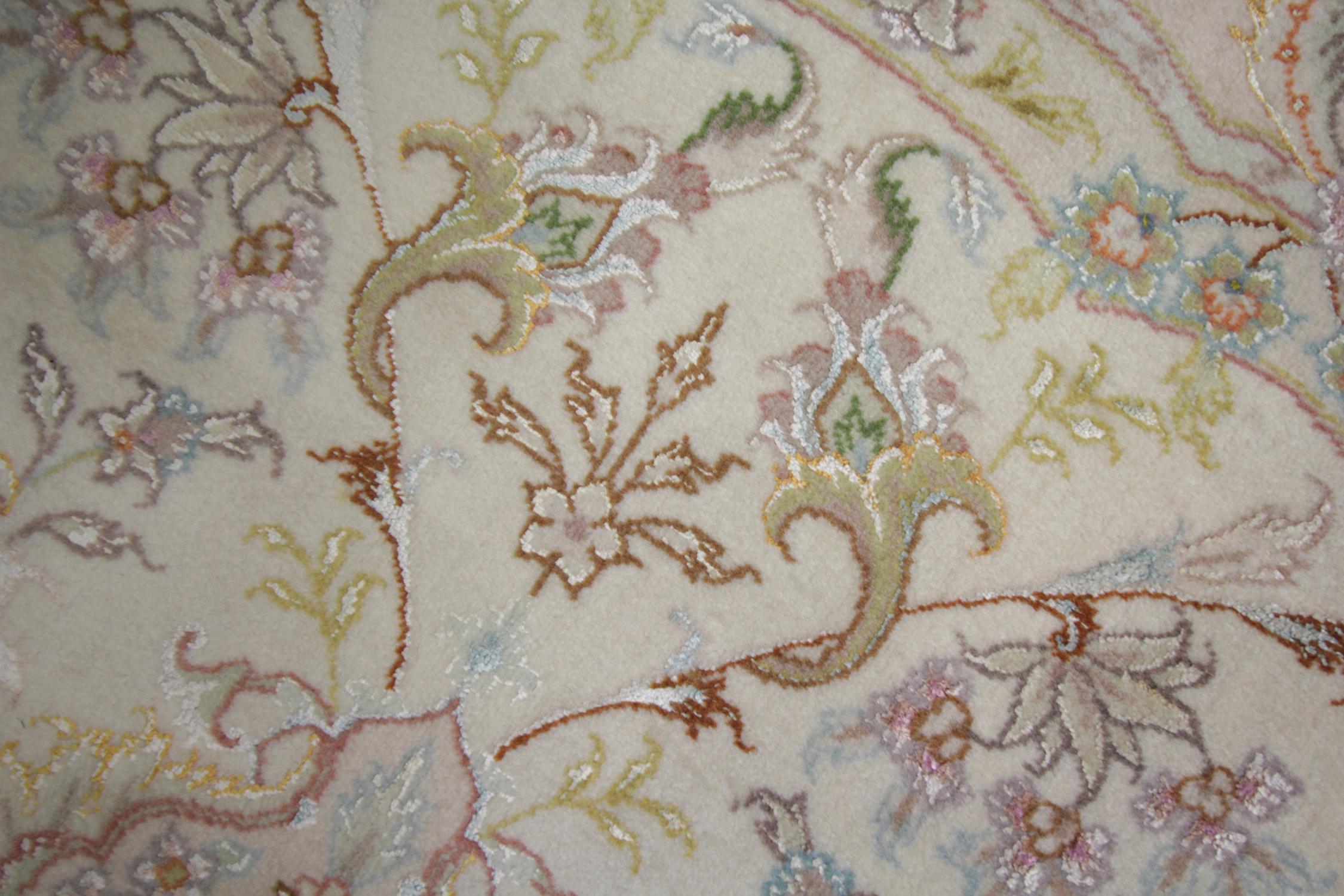 Wool Handmade Carpet Vintage Circular Silk Rug, Oriental Turkish Cream Pink Rug For Sale