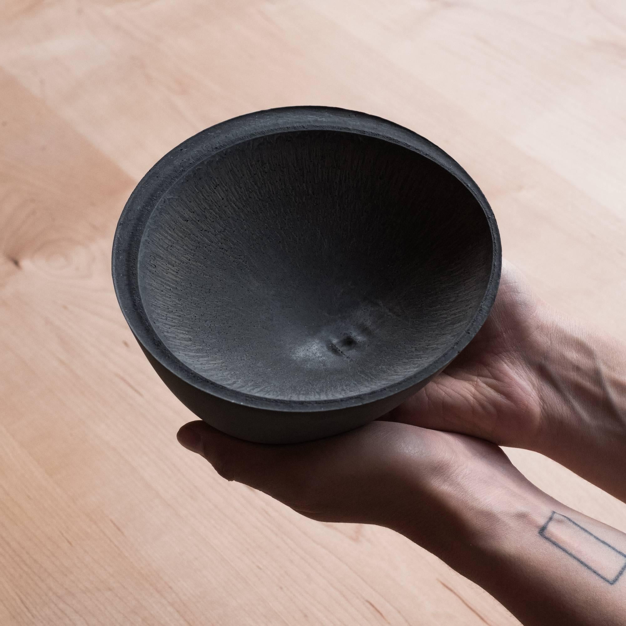 Handmade Cast Concrete Bowl in Black Charcoal by UMÉ Studio In New Condition In Oakland, CA