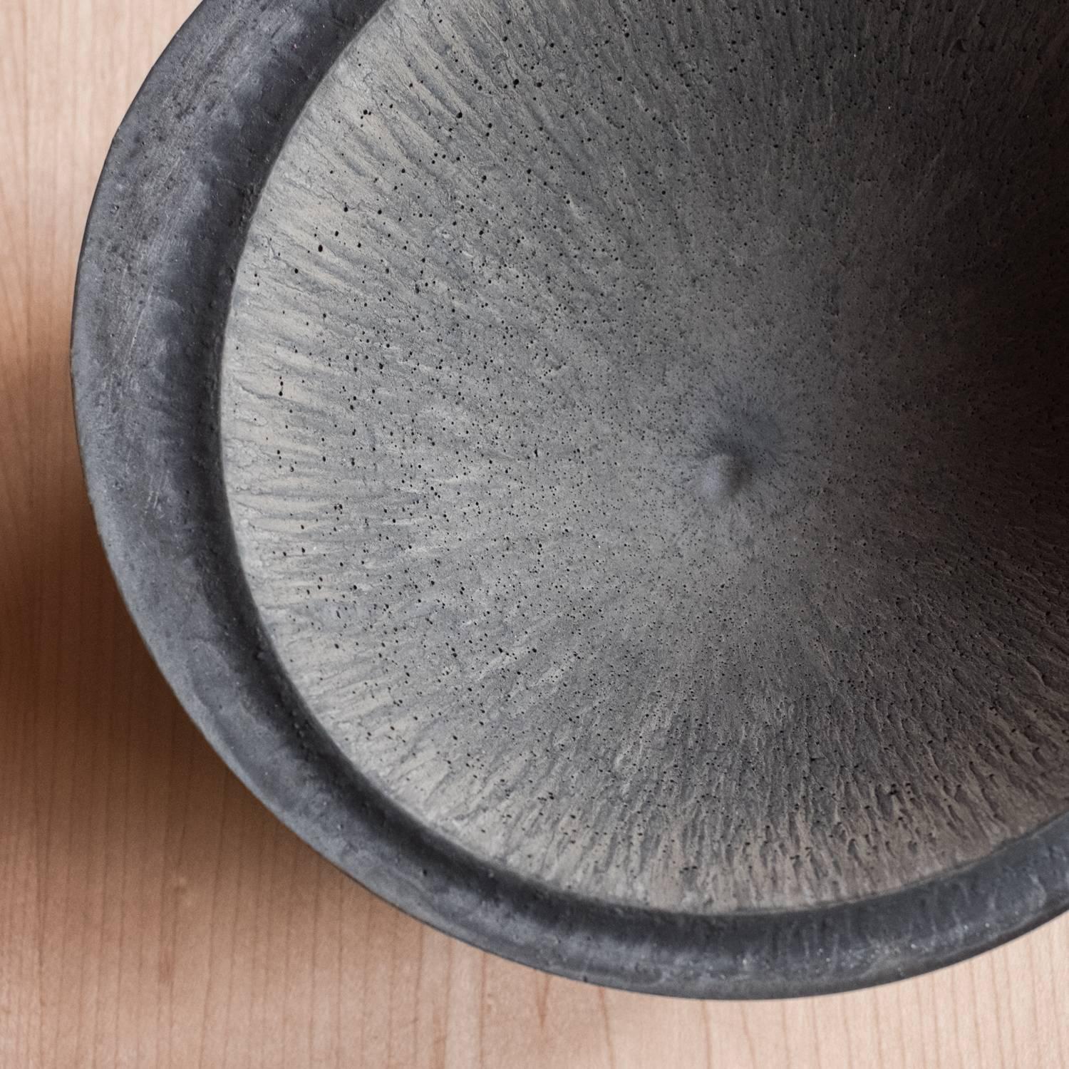 Handmade Cast Concrete Bowl in Black Charcoal by UMÉ Studio In New Condition For Sale In Oakland, CA