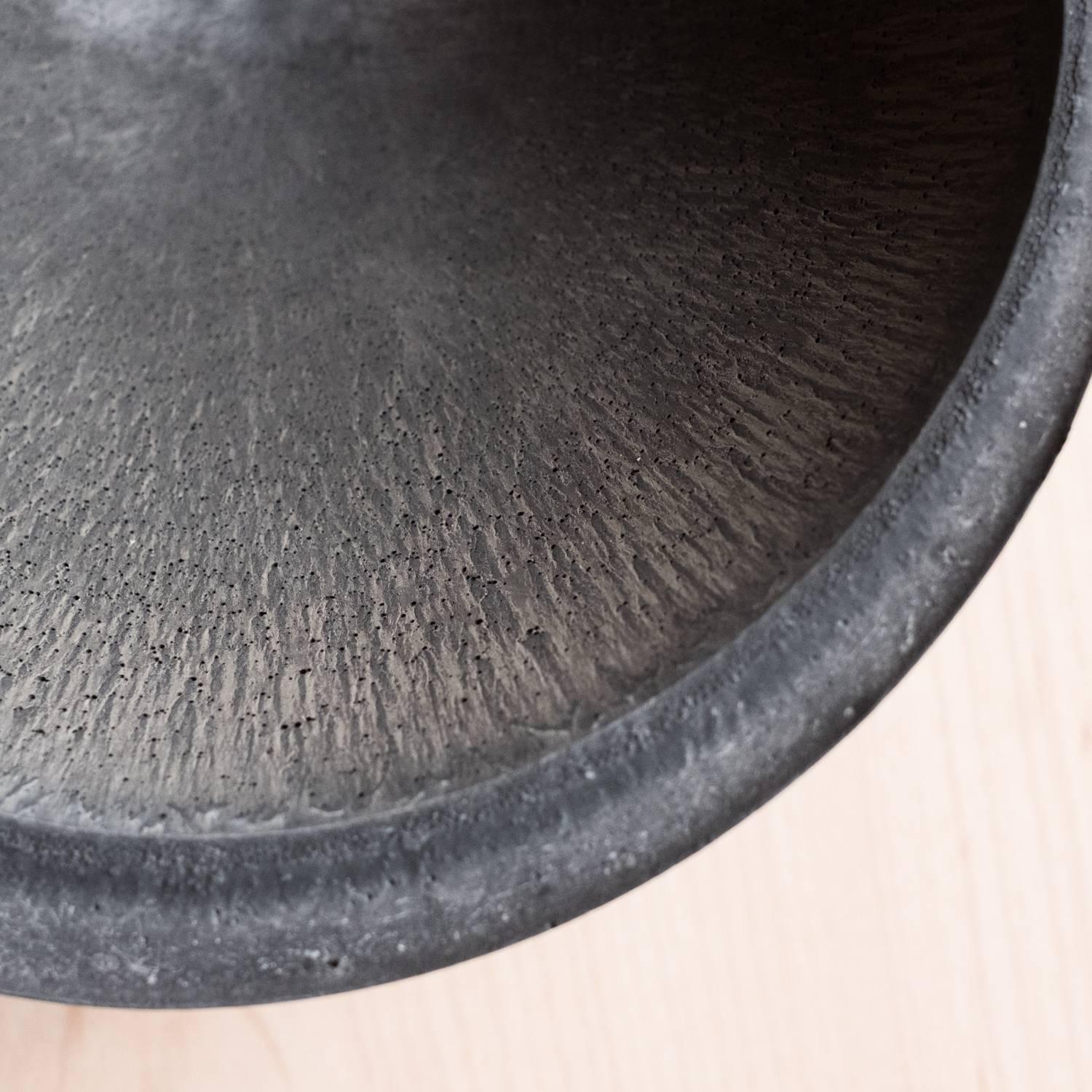 Handmade Cast Concrete Bowl in Black Charcoal by UMÉ Studio 4