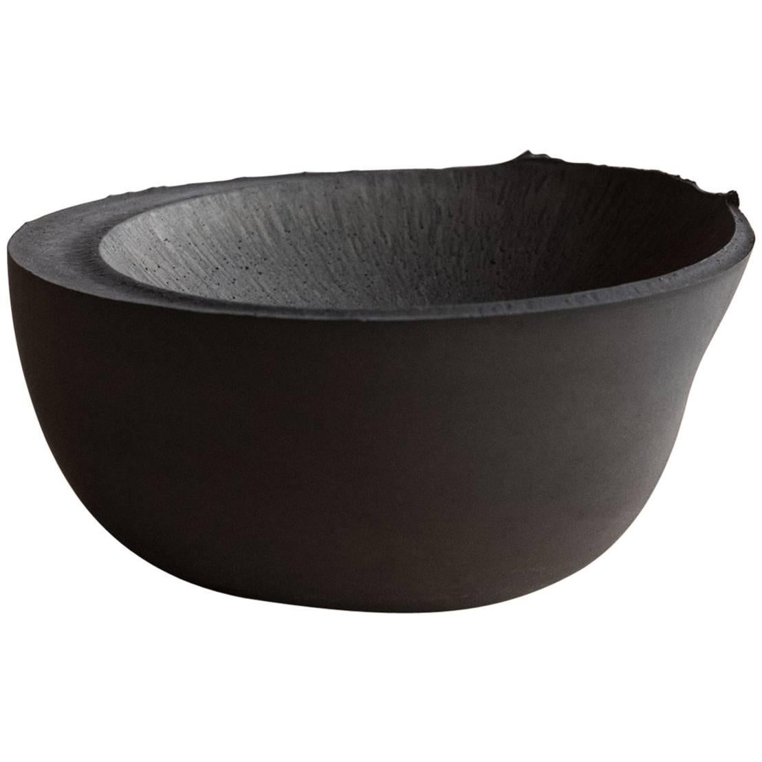 Handmade Cast Concrete Bowl in Black Charcoal by UMÉ Studio For Sale