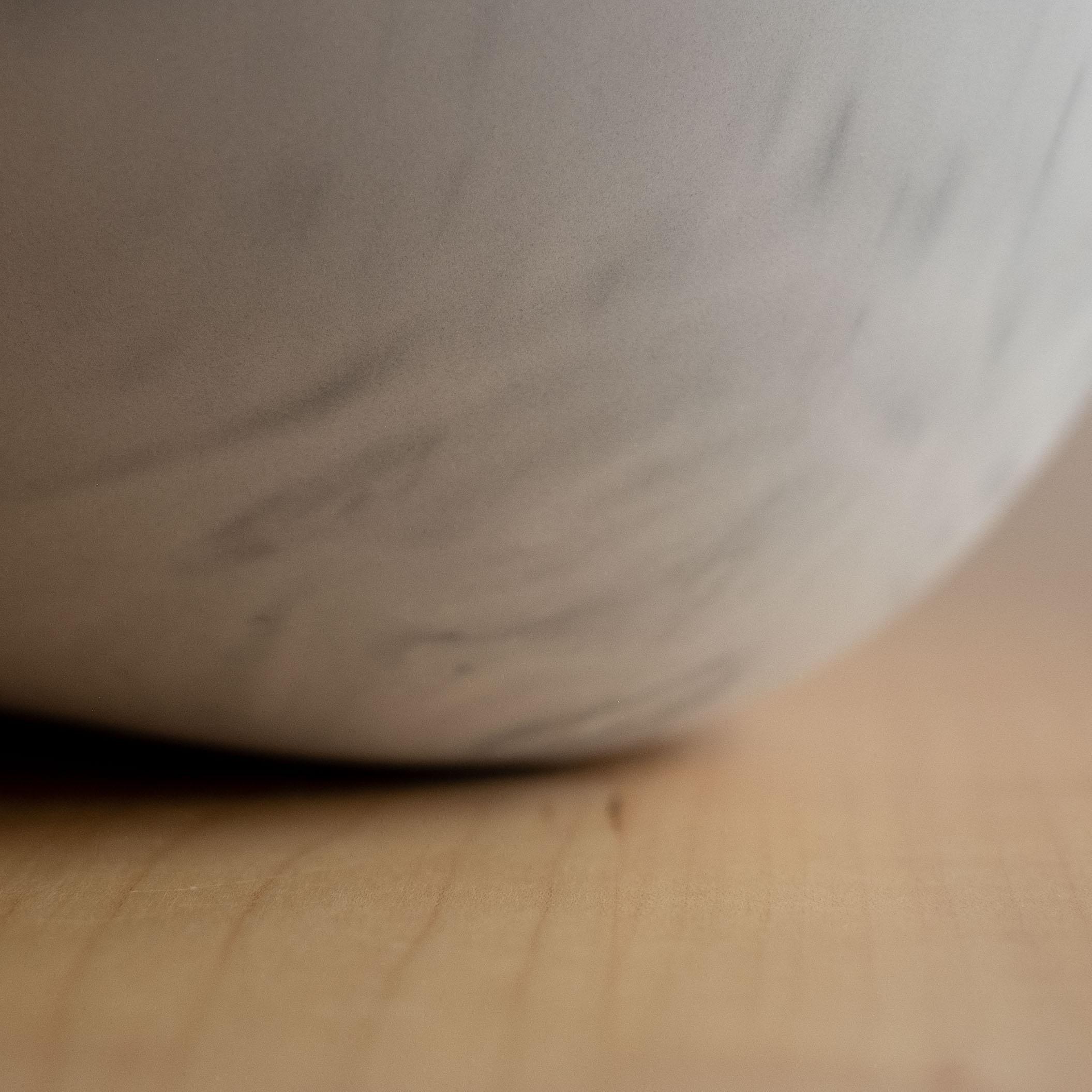 Cuenco de hormigón gris hecho a mano por UME Studio en venta 3