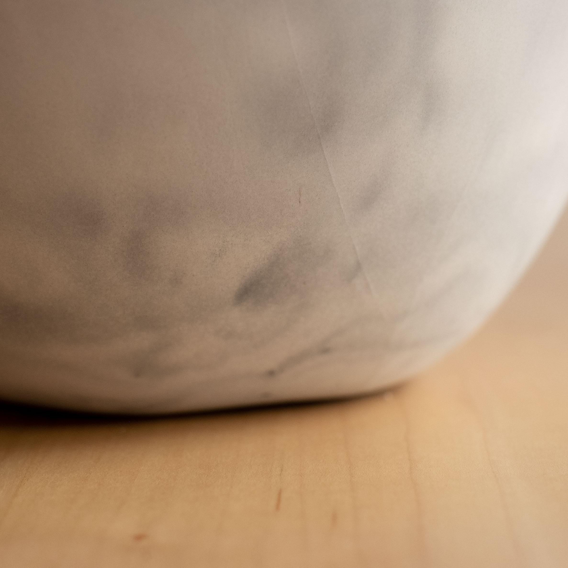 Handgefertigte Schale aus Gussbeton in Grau von UME Studio im Angebot 3