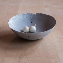 Ciotola in cemento fuso a mano in grigio di UMÉ Studio